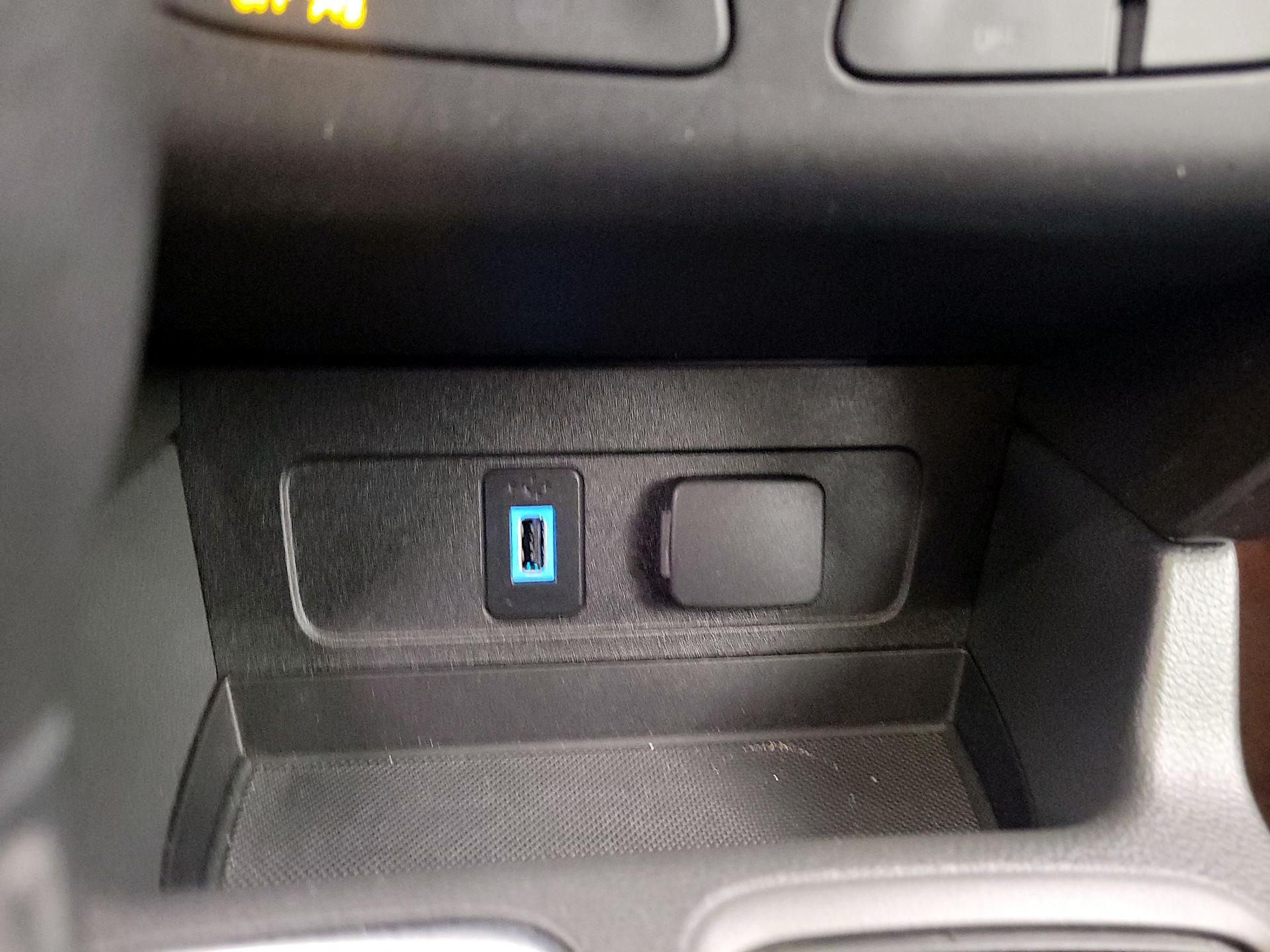 Thumbnail: 2017 Ford Escape - 18