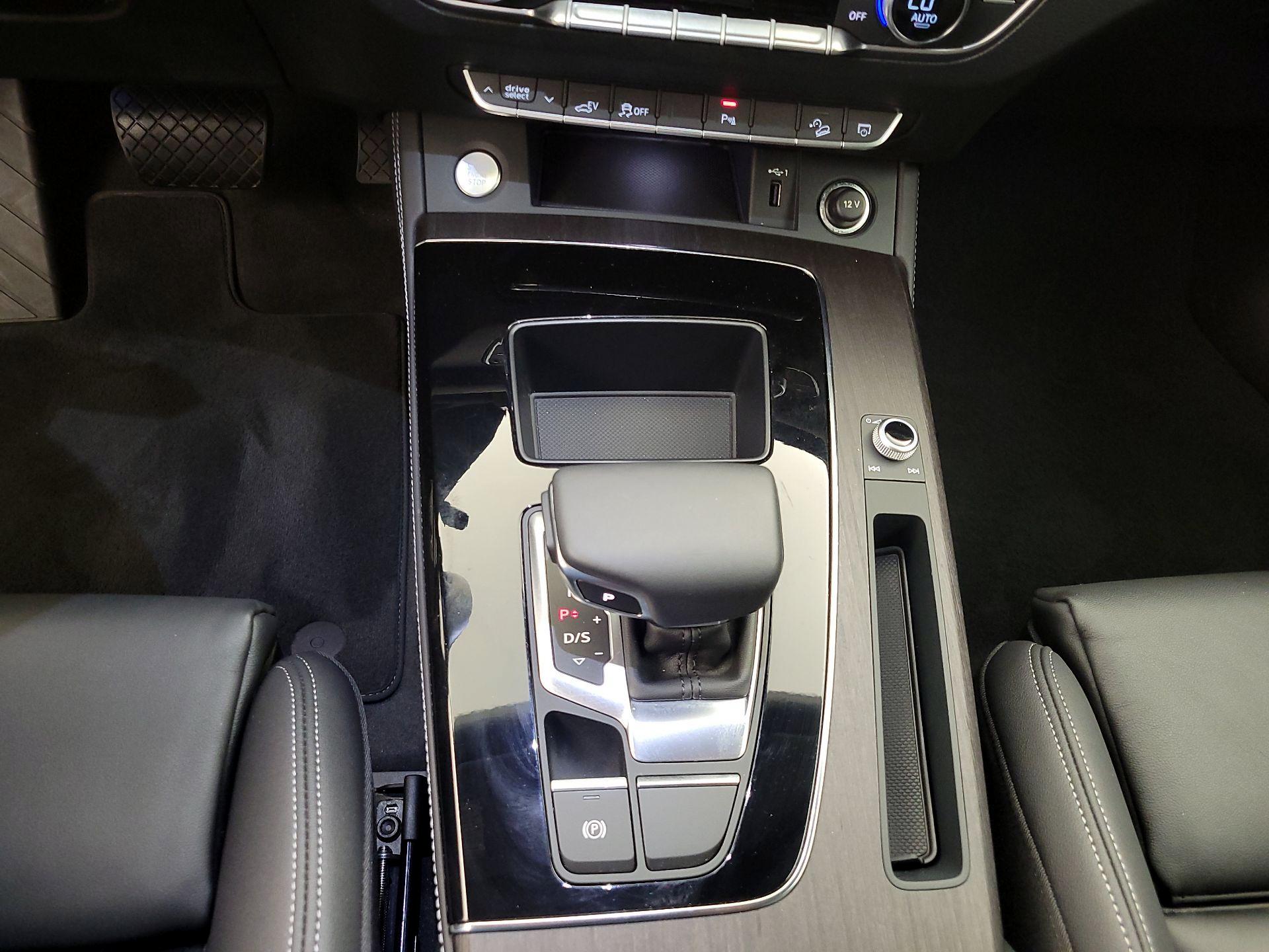 Thumbnail: 2024 Audi Q5 - 18