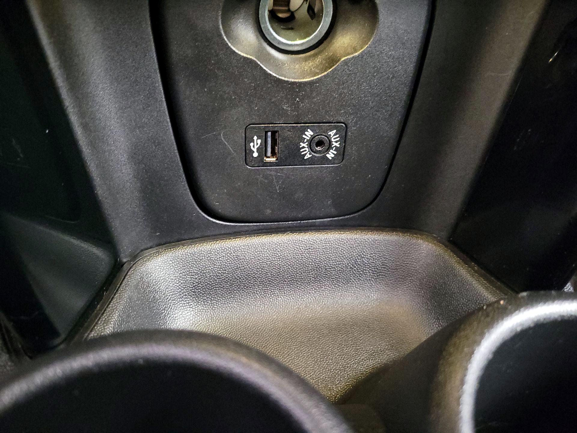 Thumbnail: 2016 MINI Cooper Hardtop - 19