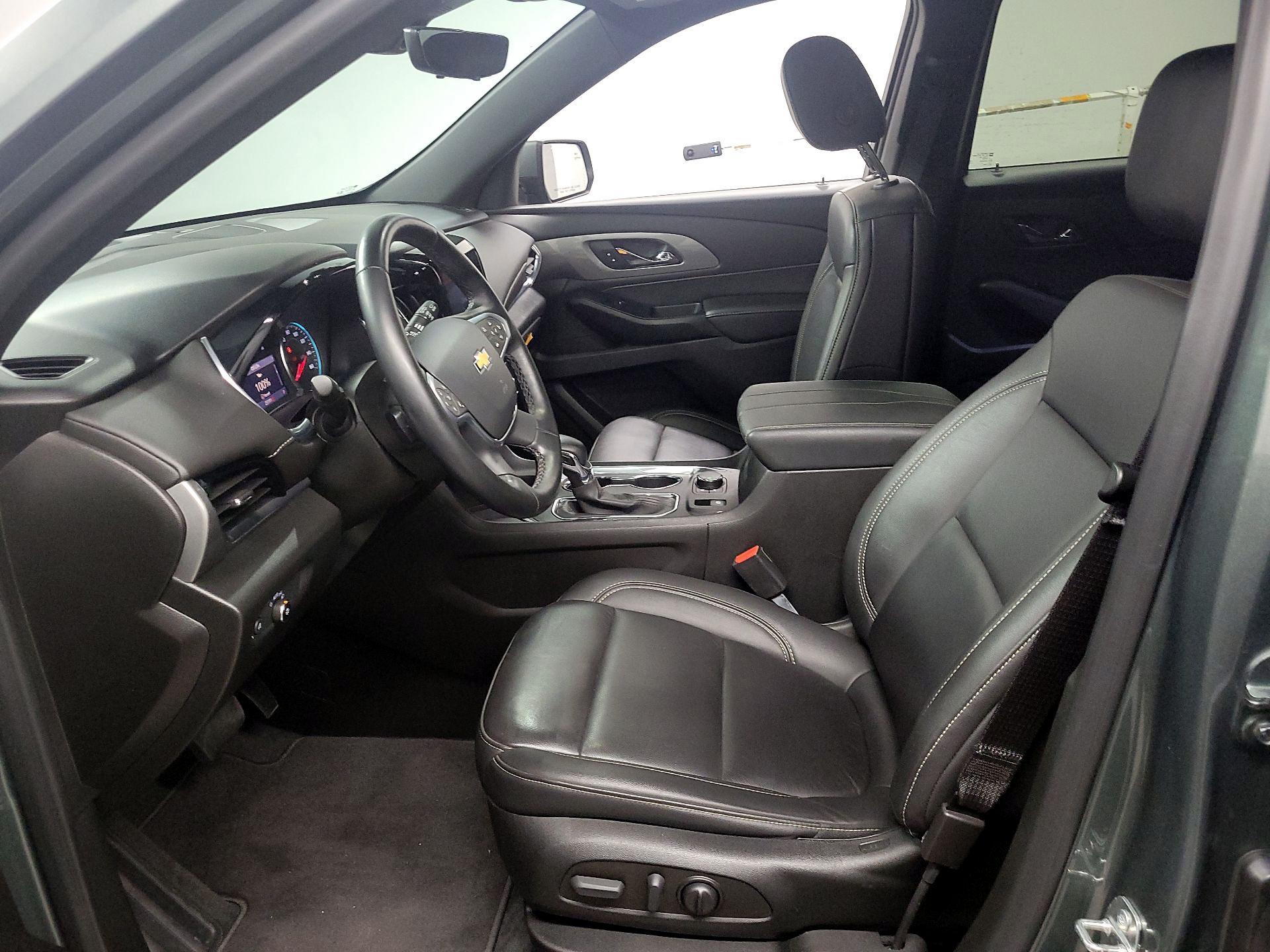 Thumbnail: 2023 Chevrolet Traverse - 9