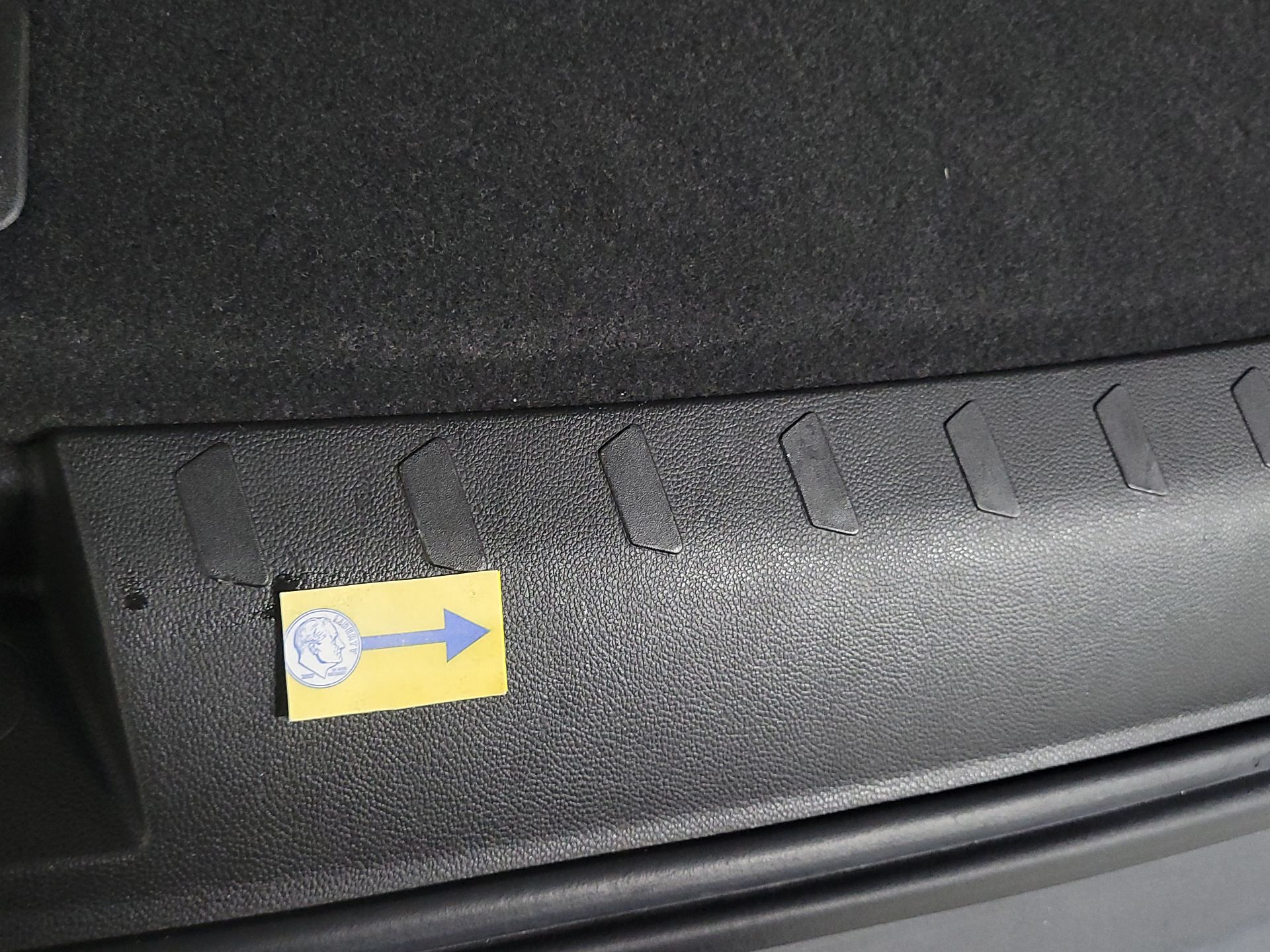 Thumbnail: 2023 Chevrolet Traverse - 19