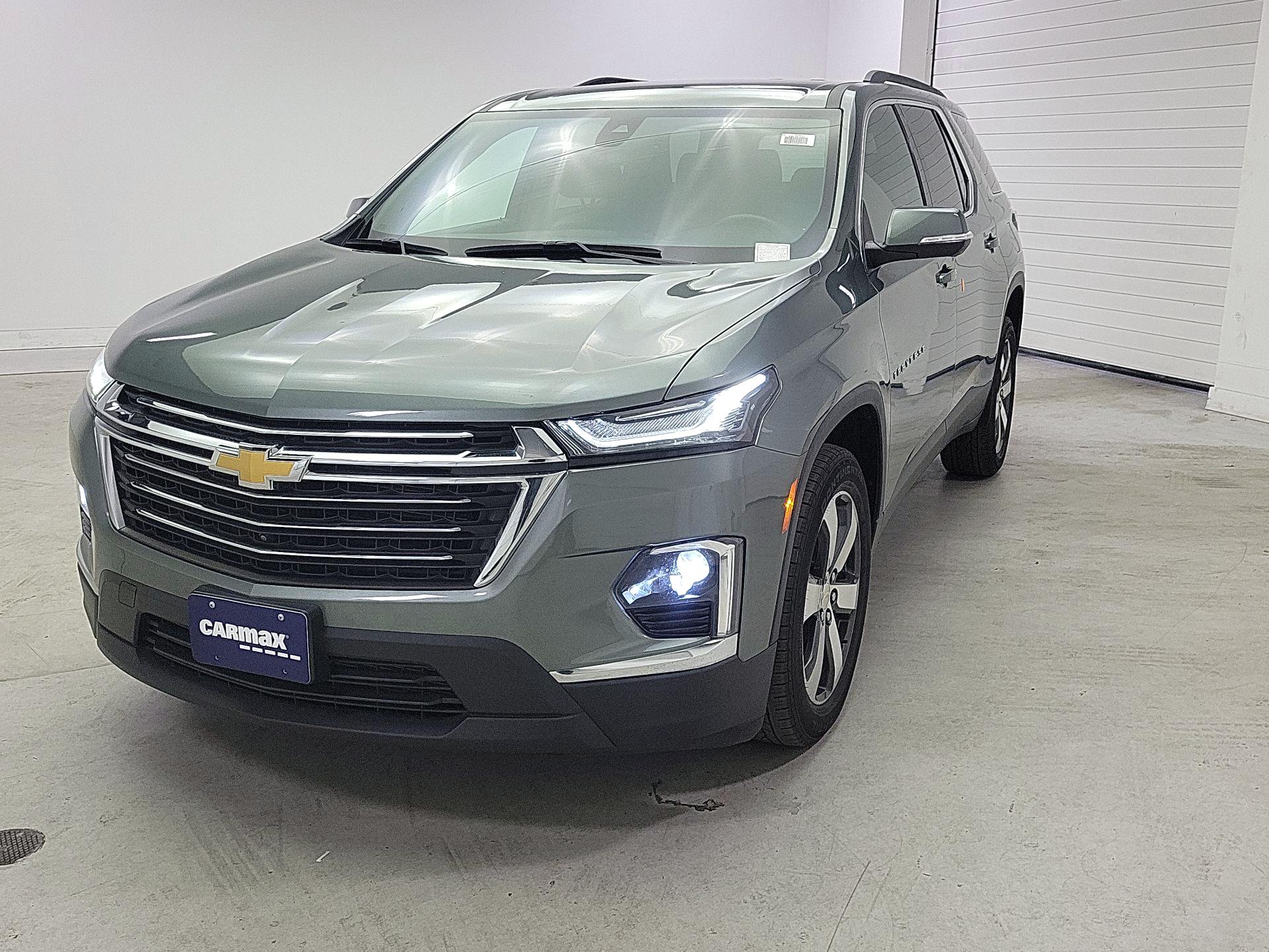 Thumbnail: 2023 Chevrolet Traverse - 3