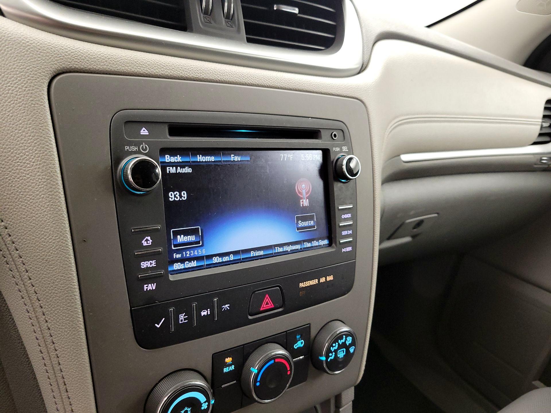 Thumbnail: 2016 Chevrolet Traverse - 15