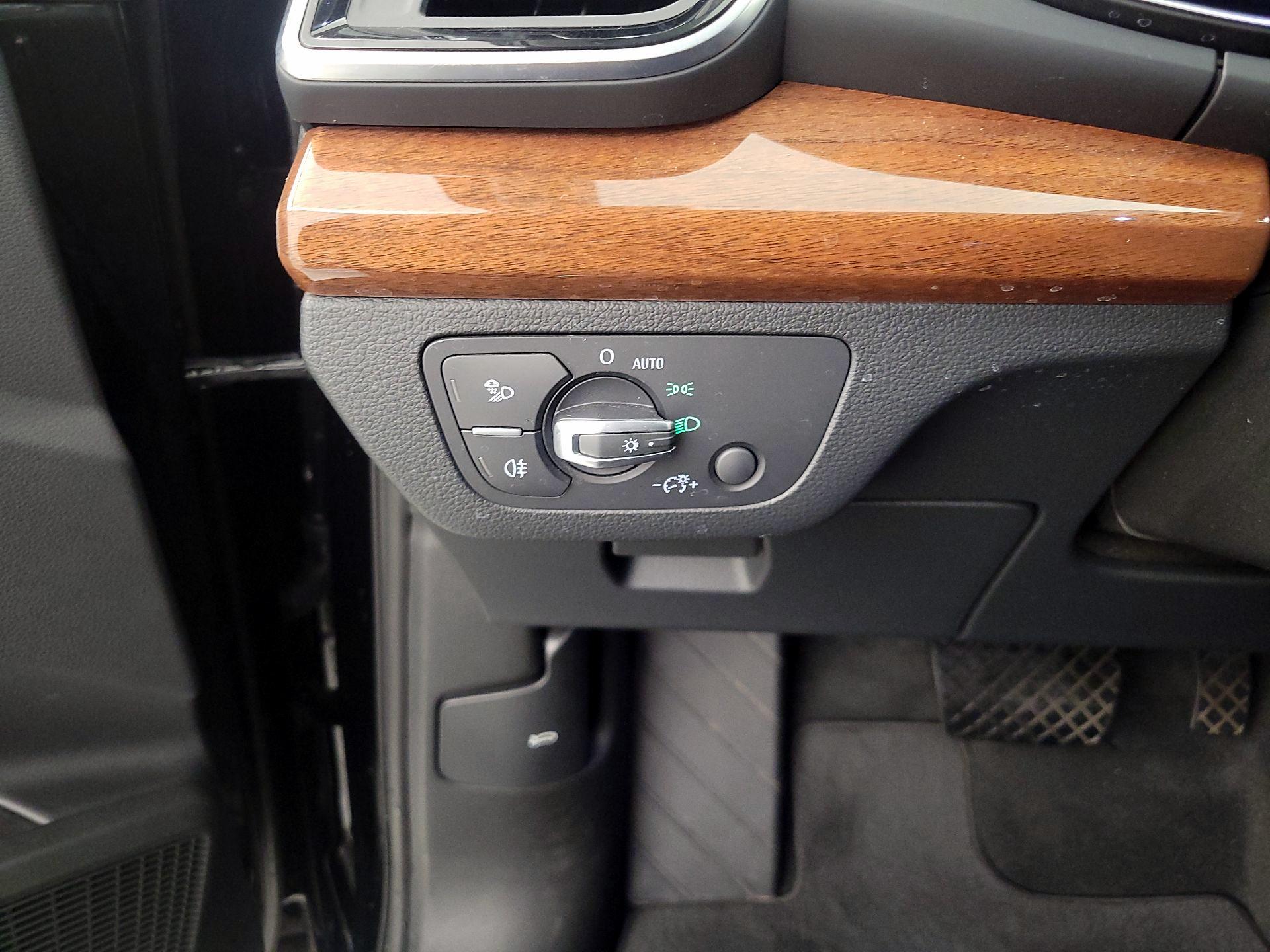 Thumbnail: 2023 Audi Q5 - 13