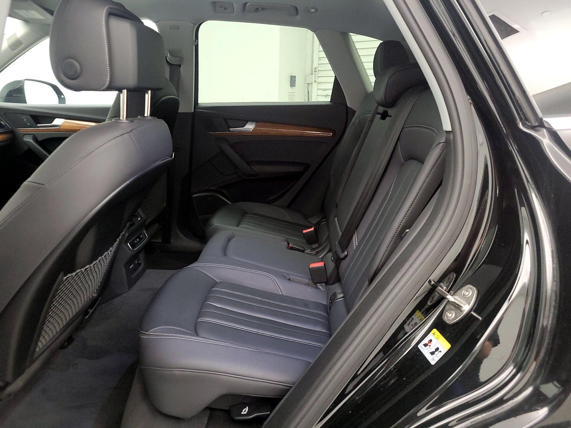 Thumbnail: 2023 Audi Q5 - 19