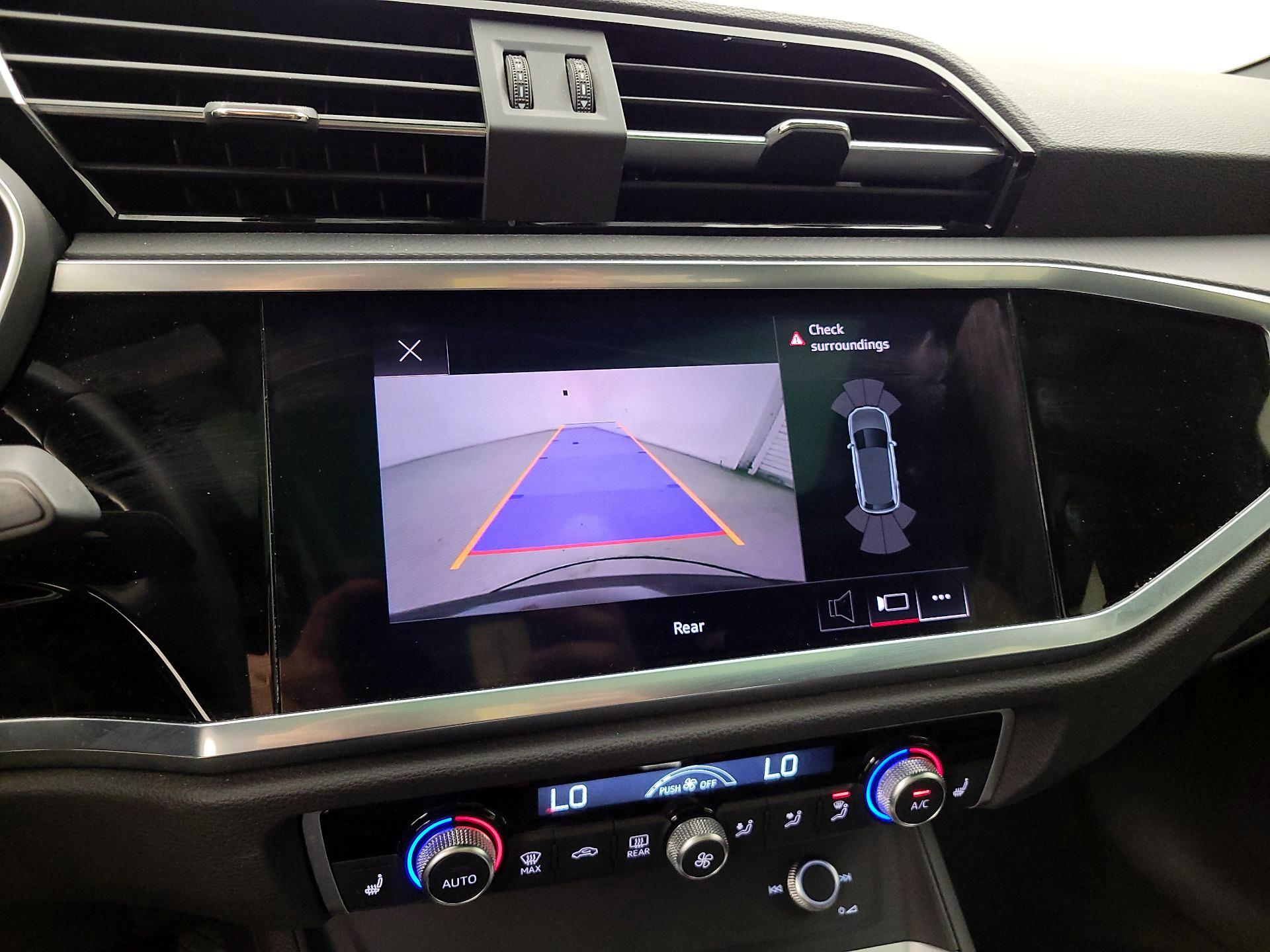 Thumbnail: 2022 Audi Q3 - 14