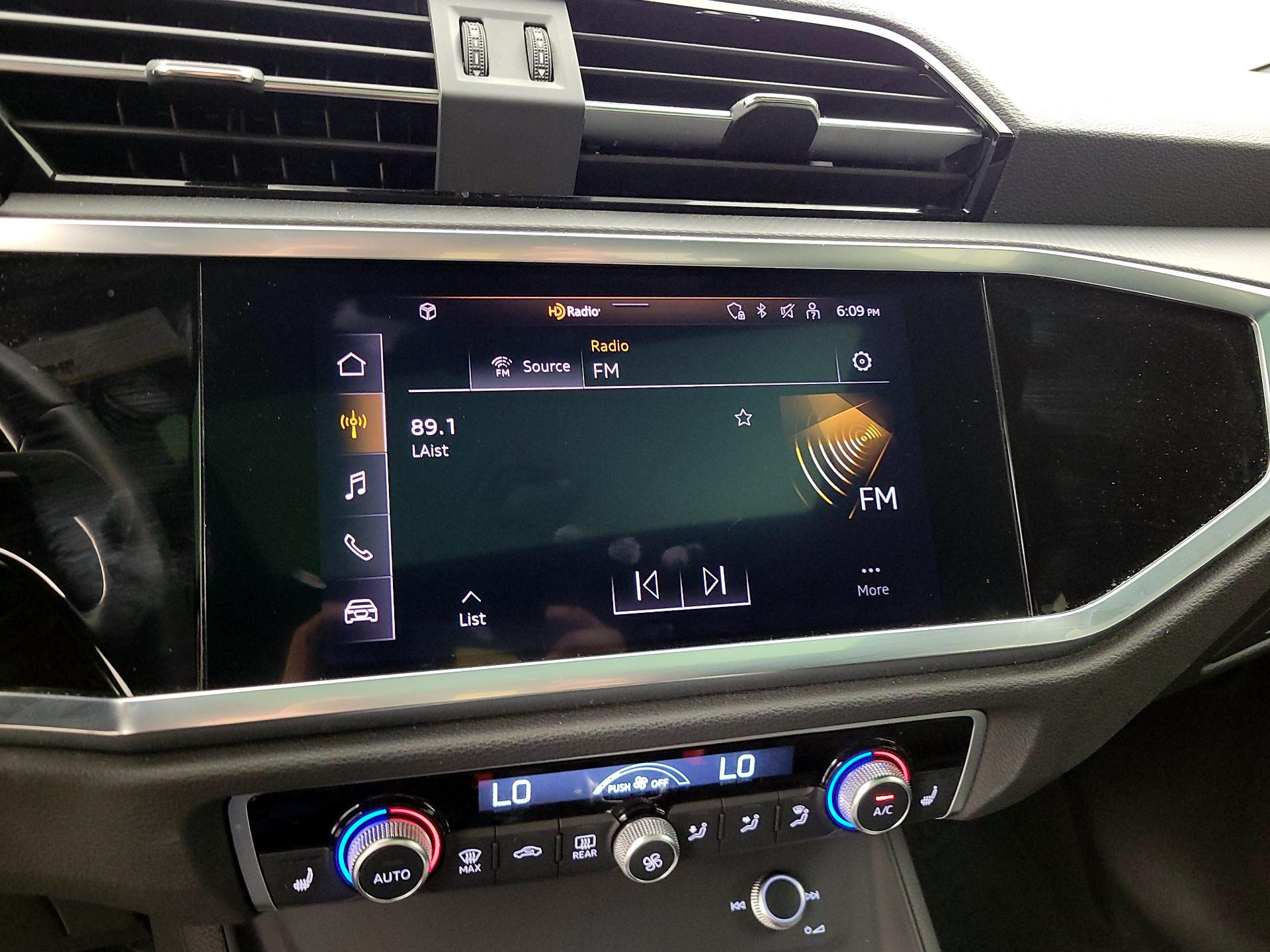 Thumbnail: 2022 Audi Q3 - 15