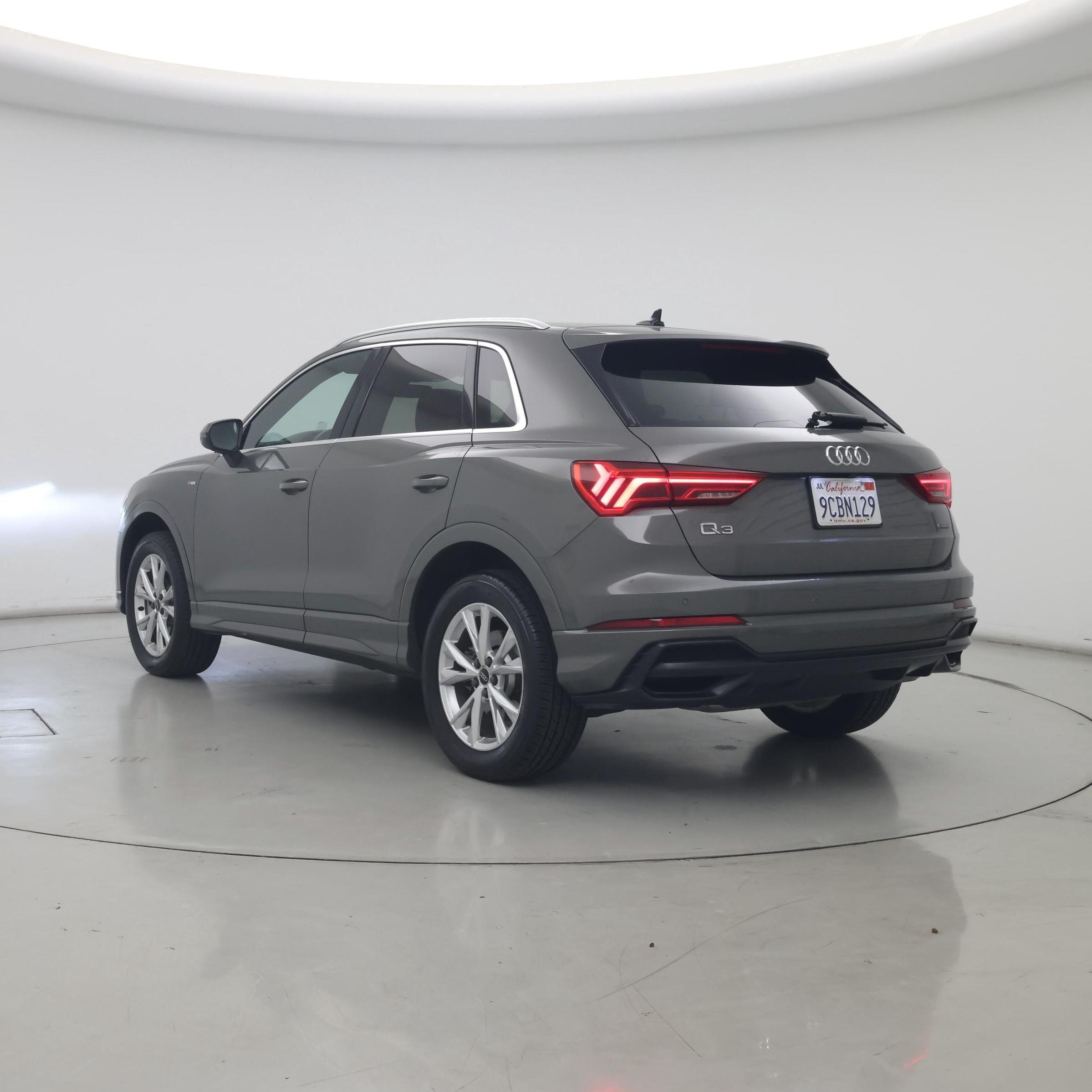 Thumbnail: 2022 Audi Q3 - 2