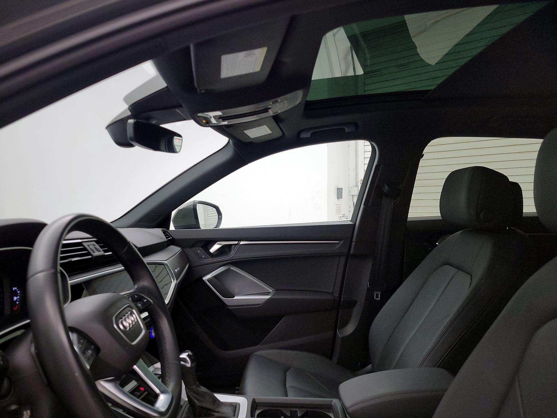 Thumbnail: 2022 Audi Q3 - 19