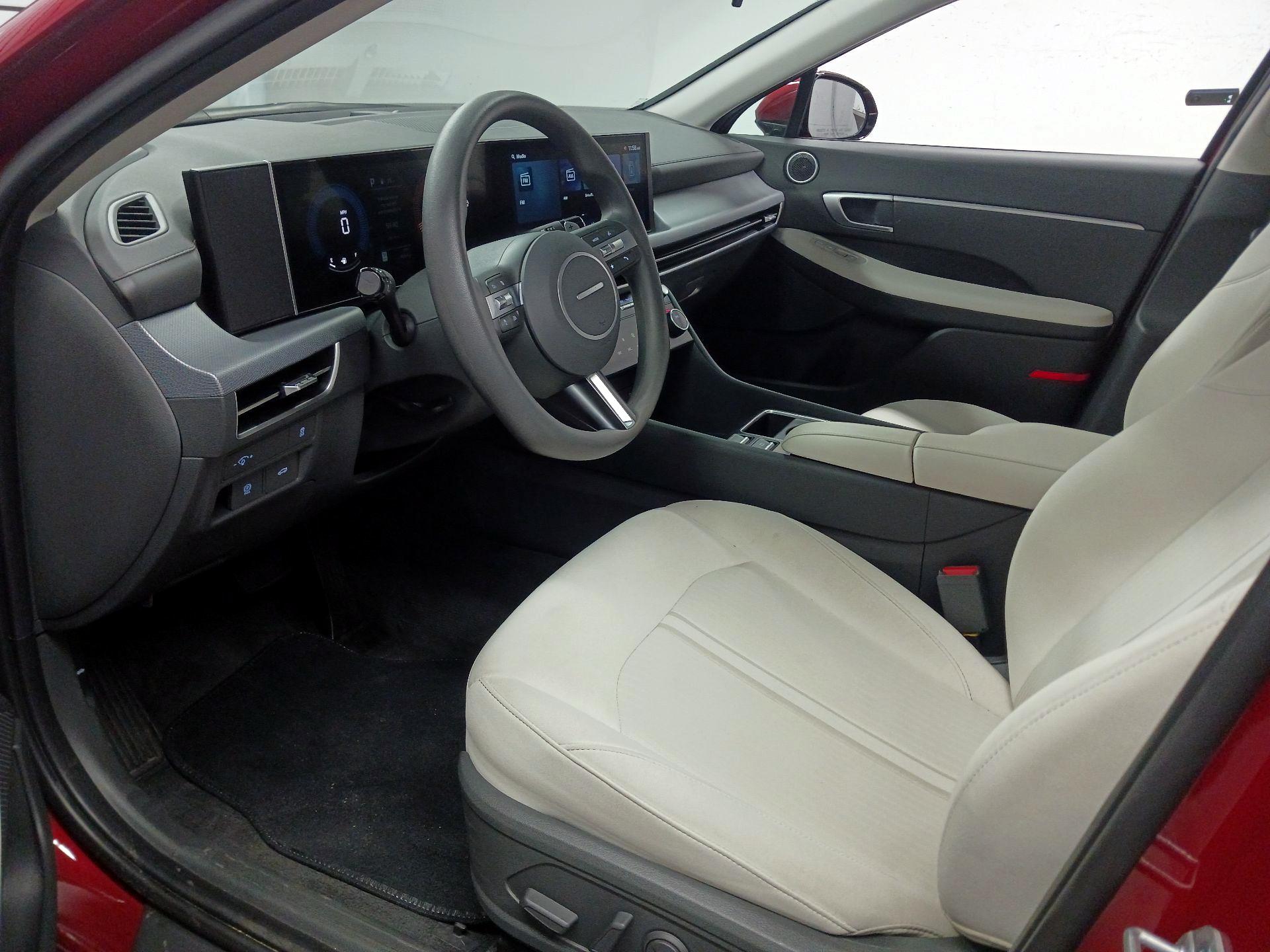 Thumbnail: 2025 Hyundai Sonata - 9