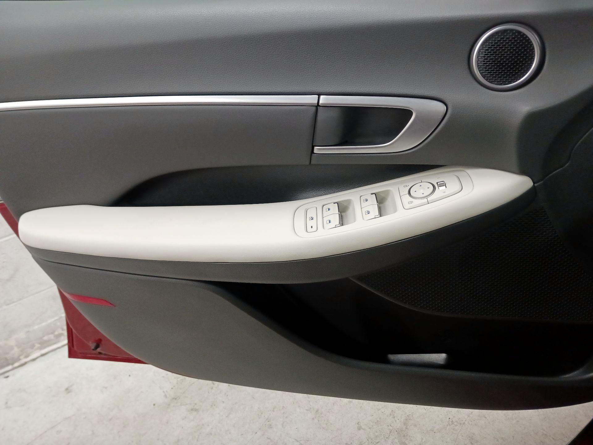 Thumbnail: 2025 Hyundai Sonata - 10