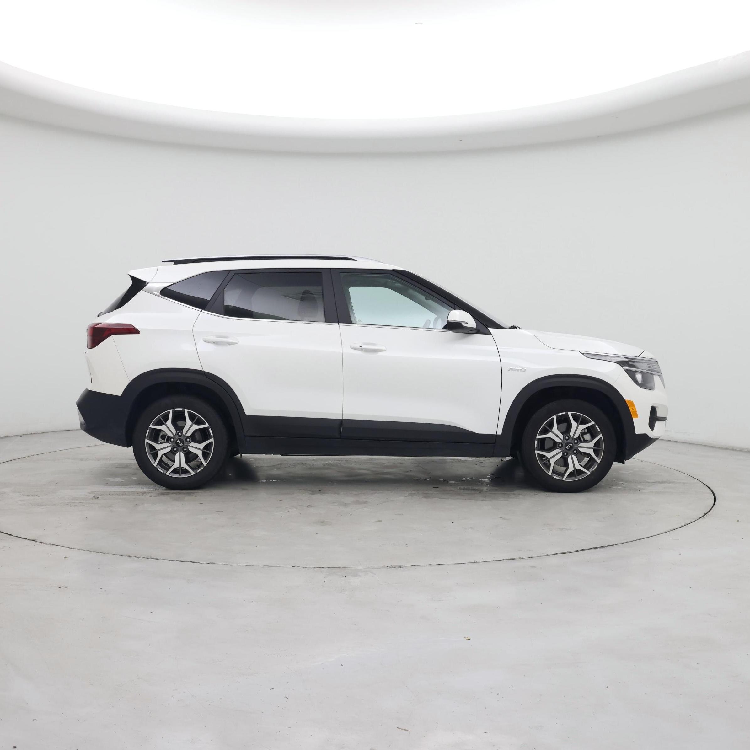 Thumbnail: 2021 Kia Seltos - 7