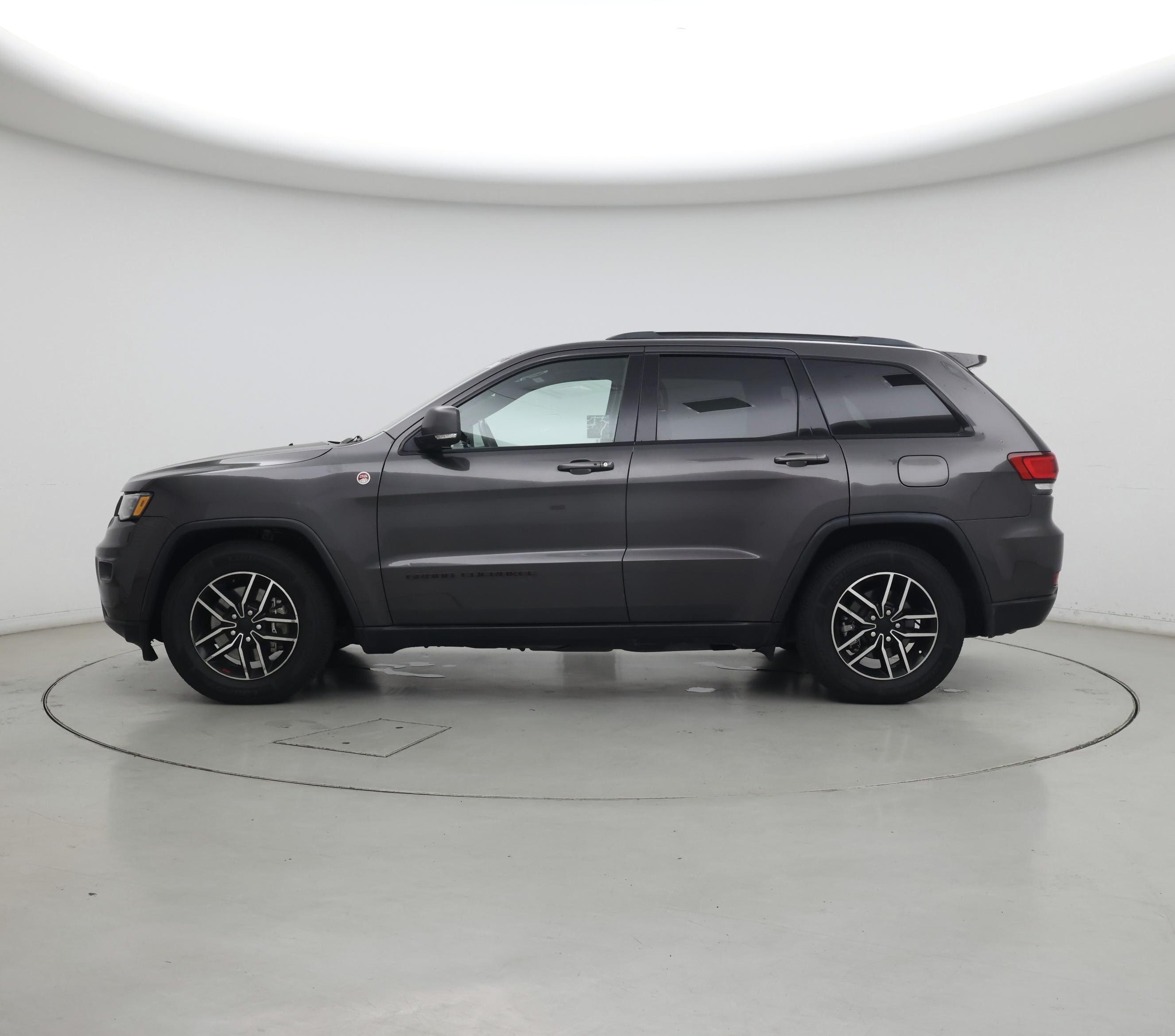 Thumbnail: 2021 Jeep Grand Cherokee - 3