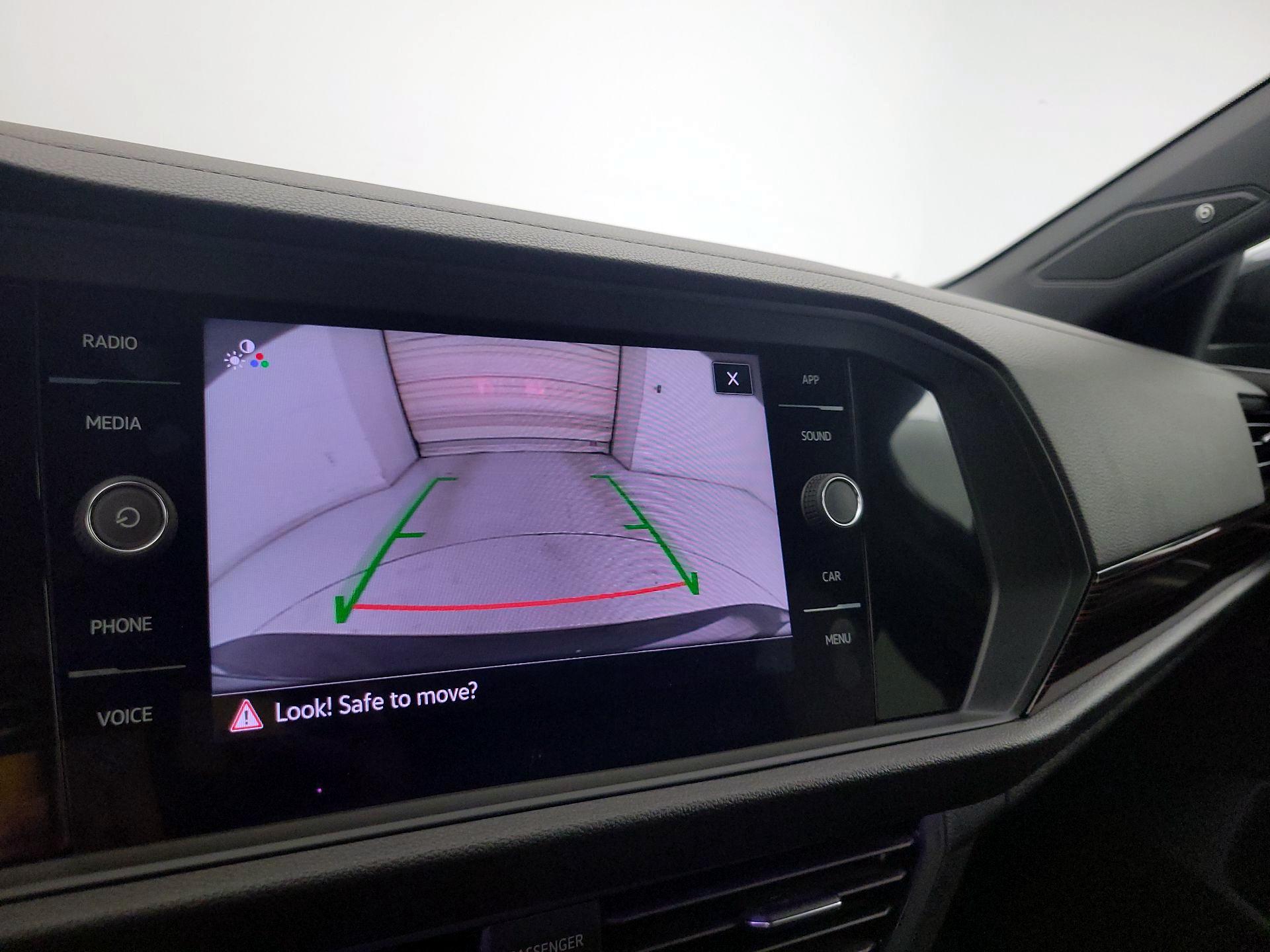 Thumbnail: 2022 Volkswagen Jetta - 14