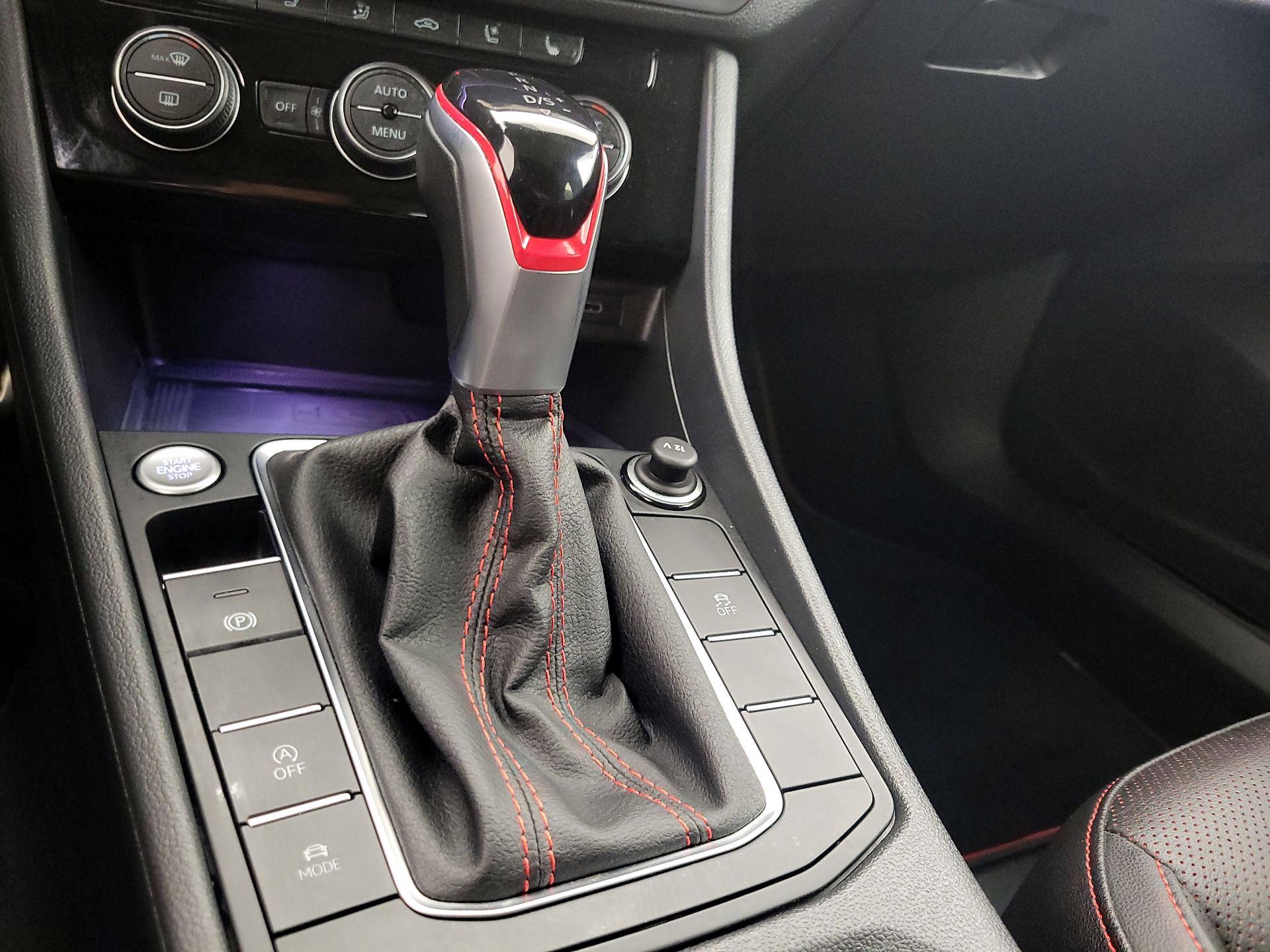 Thumbnail: 2022 Volkswagen Jetta - 17