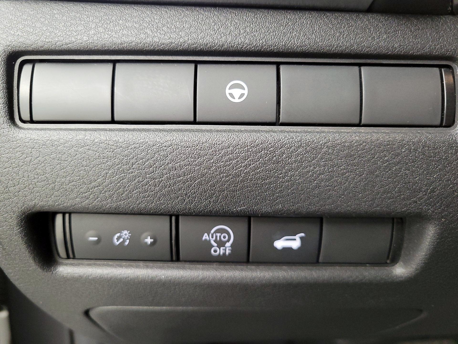 Thumbnail: 2023 Nissan Rogue - 13