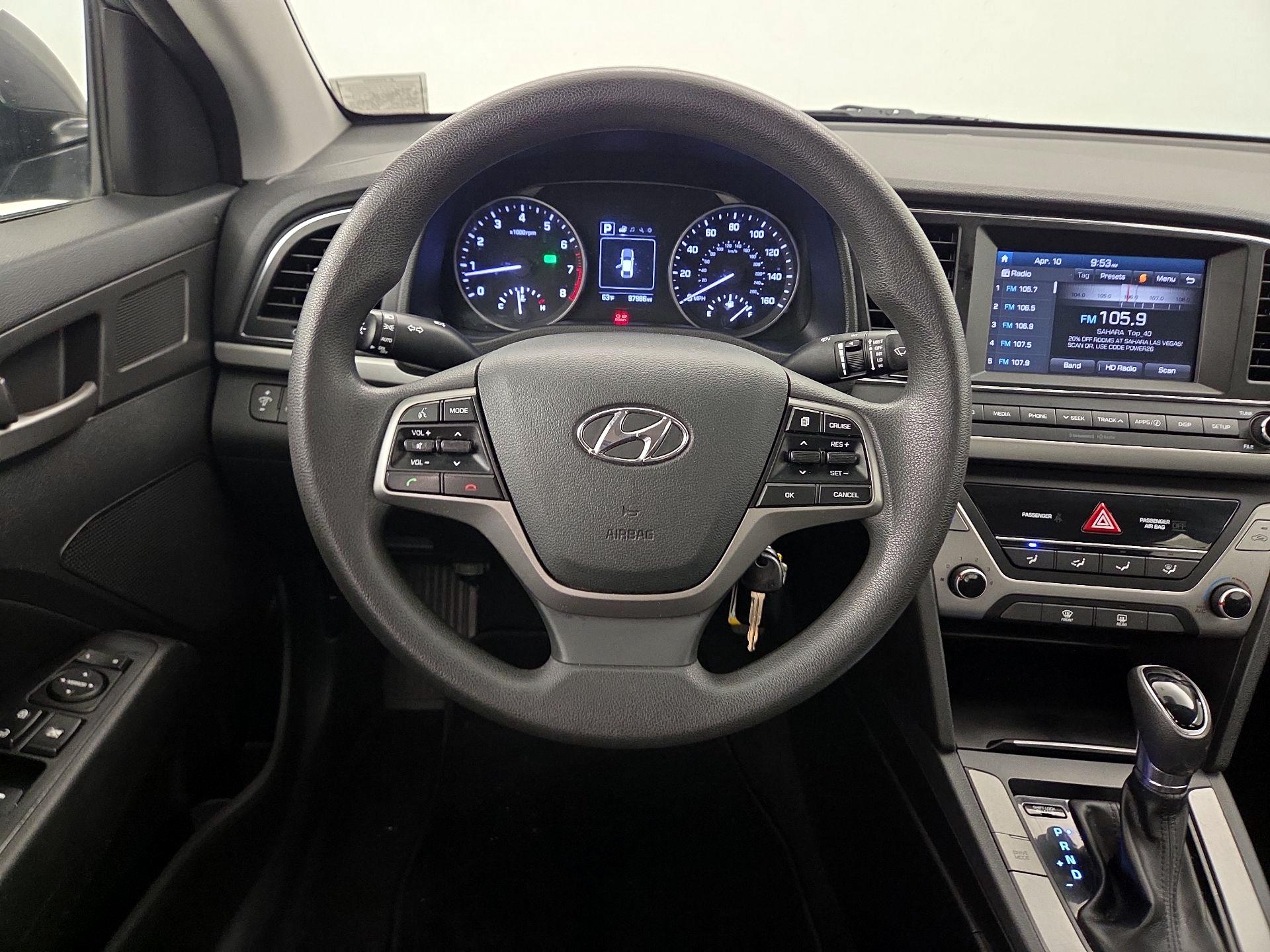 Thumbnail: 2018 Hyundai Elantra - 10