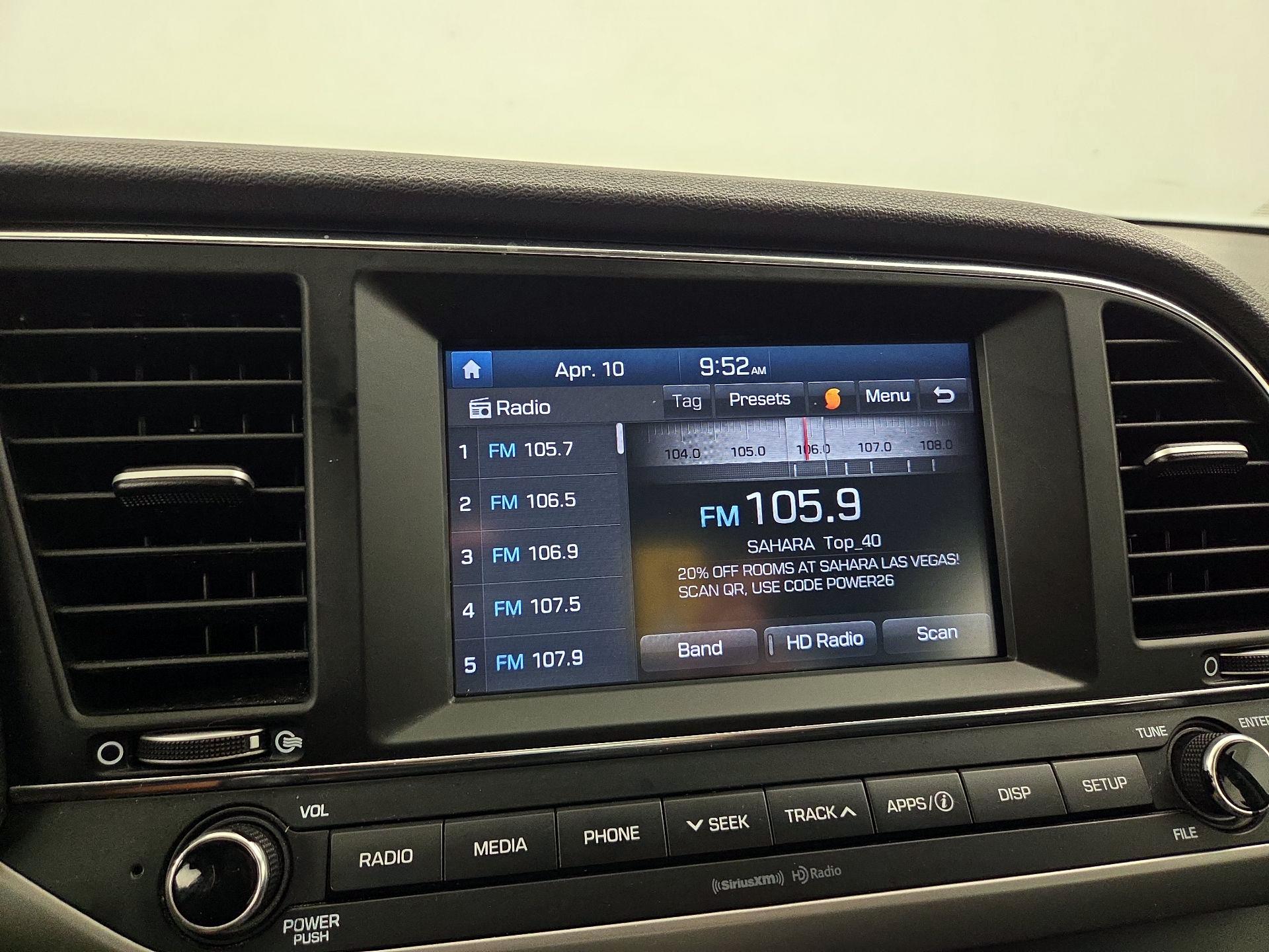 Thumbnail: 2018 Hyundai Elantra - 15