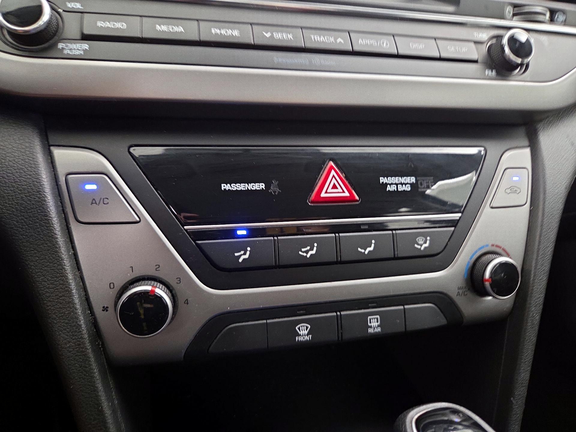 Thumbnail: 2018 Hyundai Elantra - 16