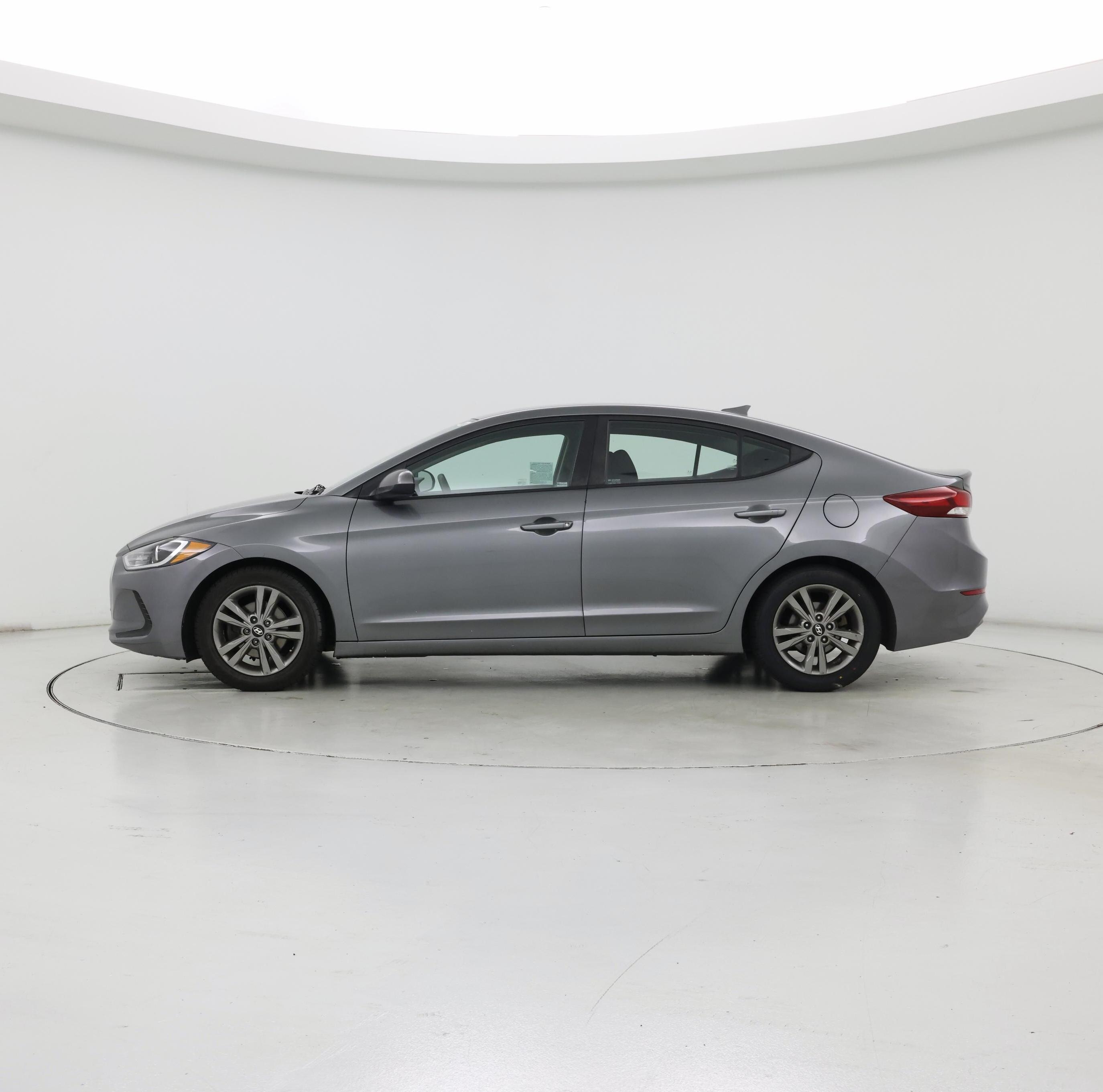 Thumbnail: 2018 Hyundai Elantra - 3