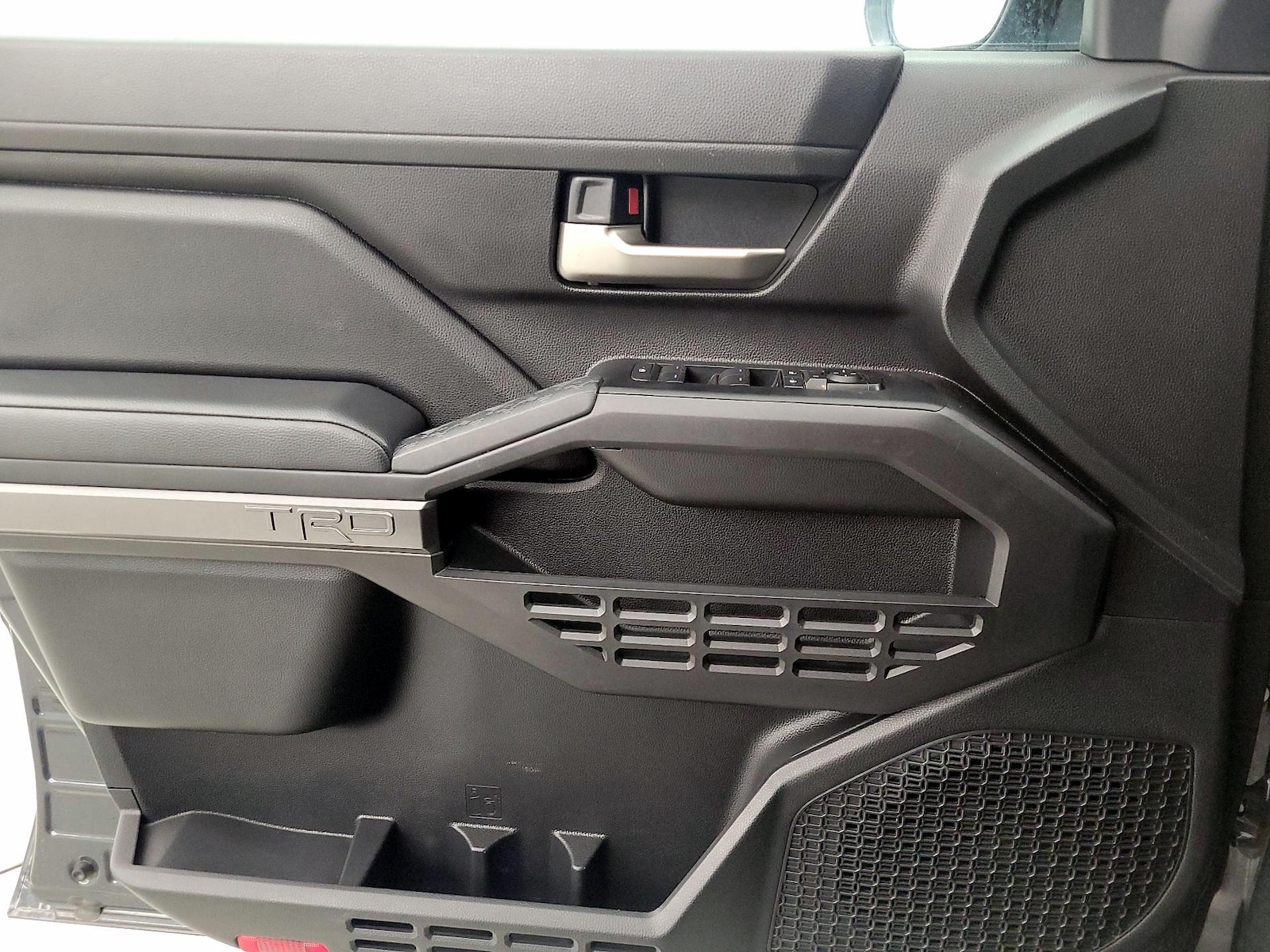 2025 Toyota Tacoma TRD Off Road - Photo 13