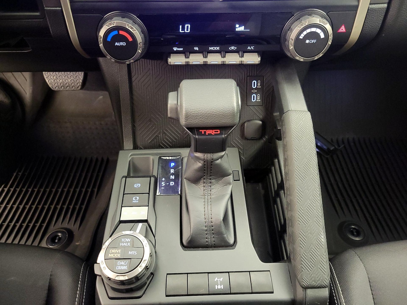 2025 Toyota Tacoma TRD Off Road - Photo 18