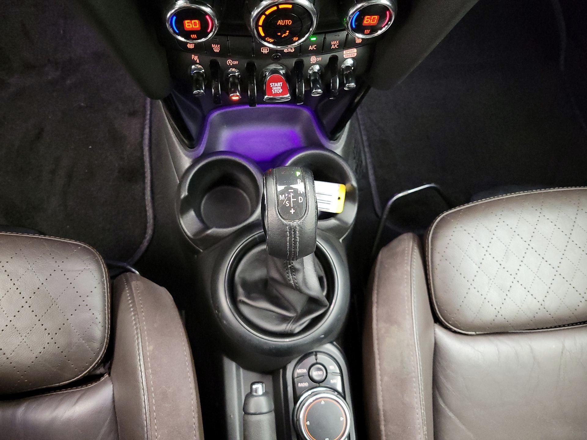 Thumbnail: 2018 MINI Cooper Hardtop - 17