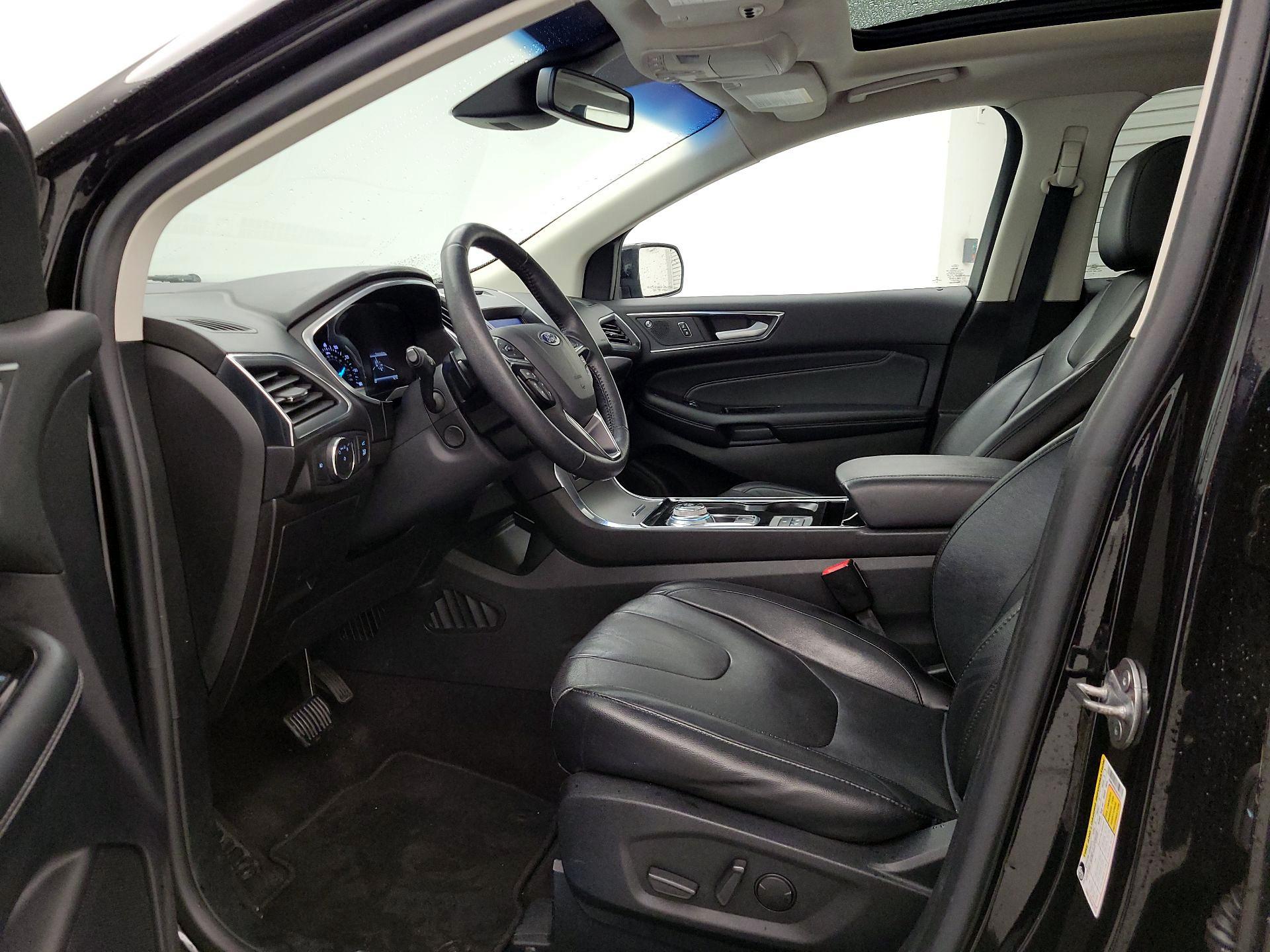 Thumbnail: 2020 Ford Edge - 11