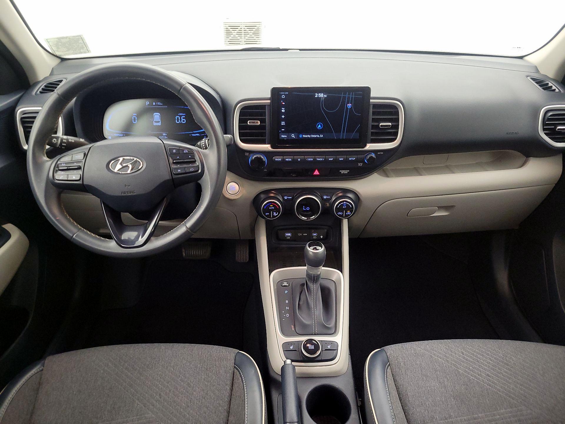 Thumbnail: 2023 Hyundai Venue - 9