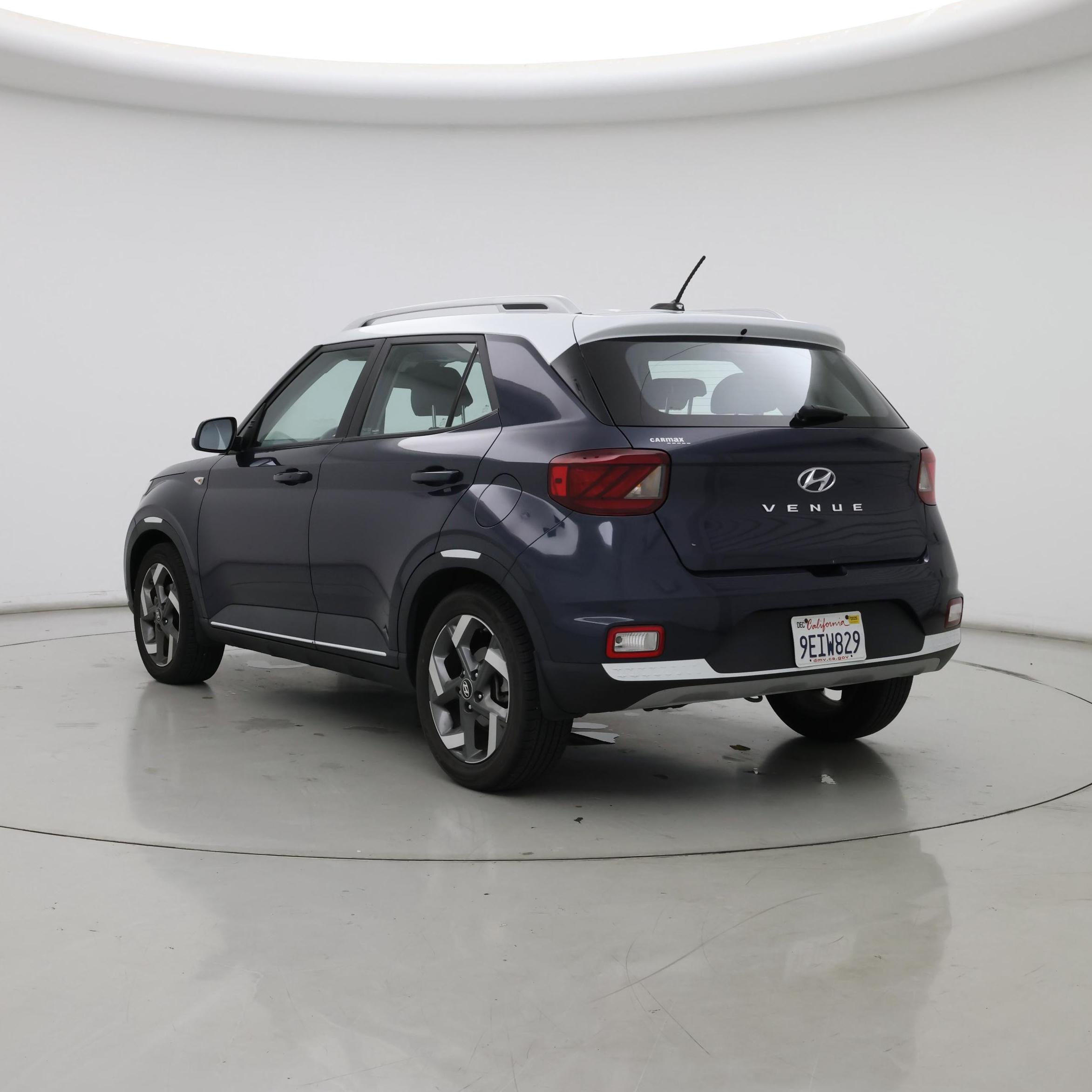 Thumbnail: 2023 Hyundai Venue - 2