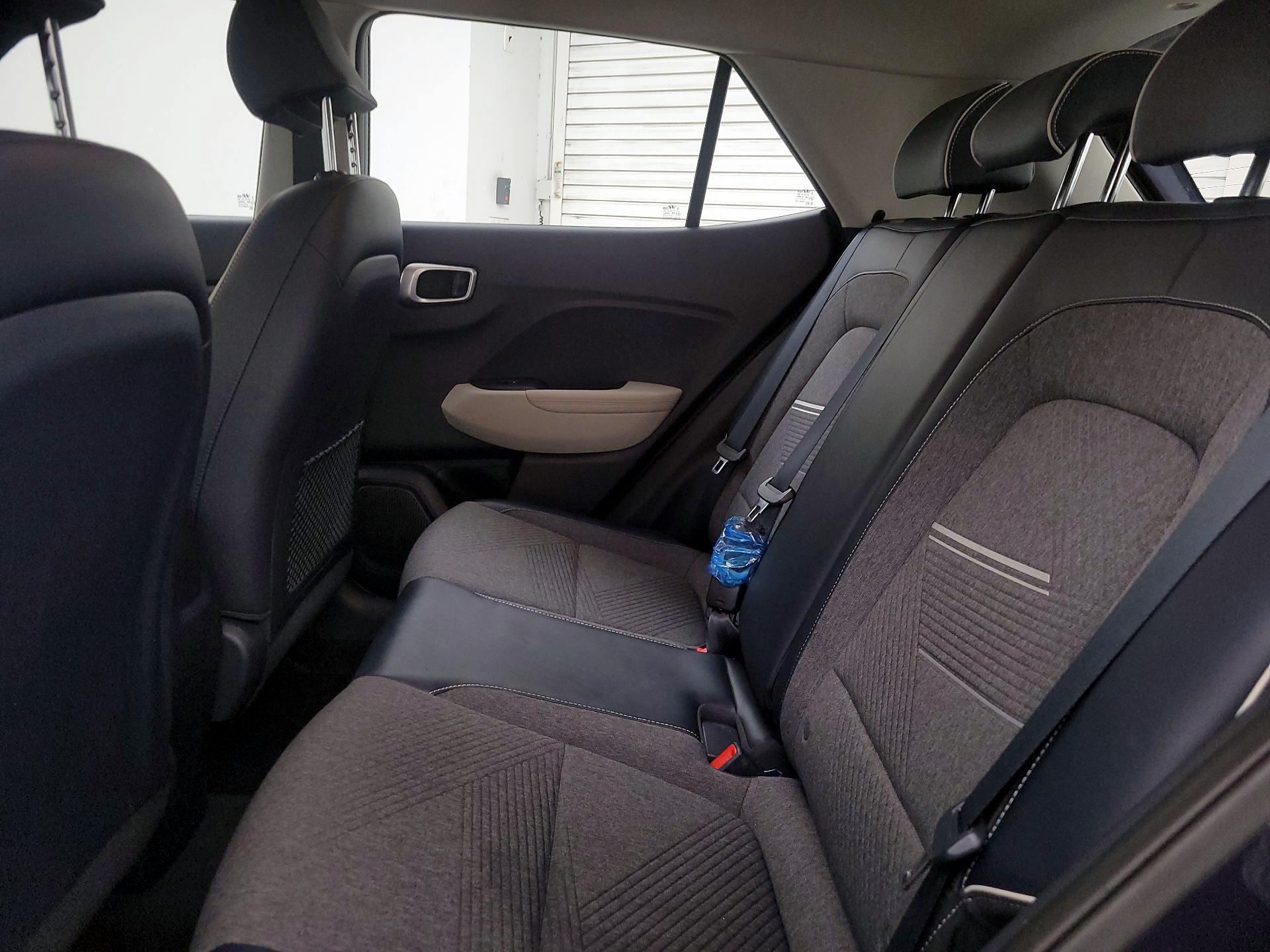 Thumbnail: 2023 Hyundai Venue - 20