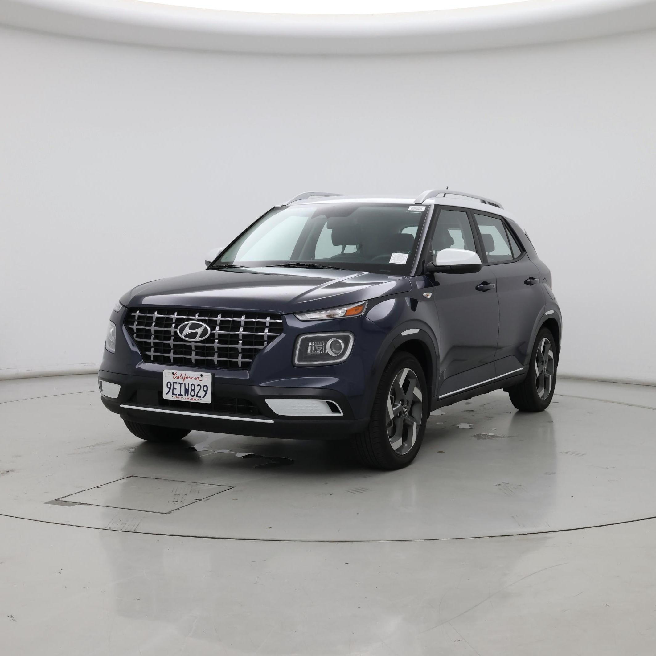 Thumbnail: 2023 Hyundai Venue - 4