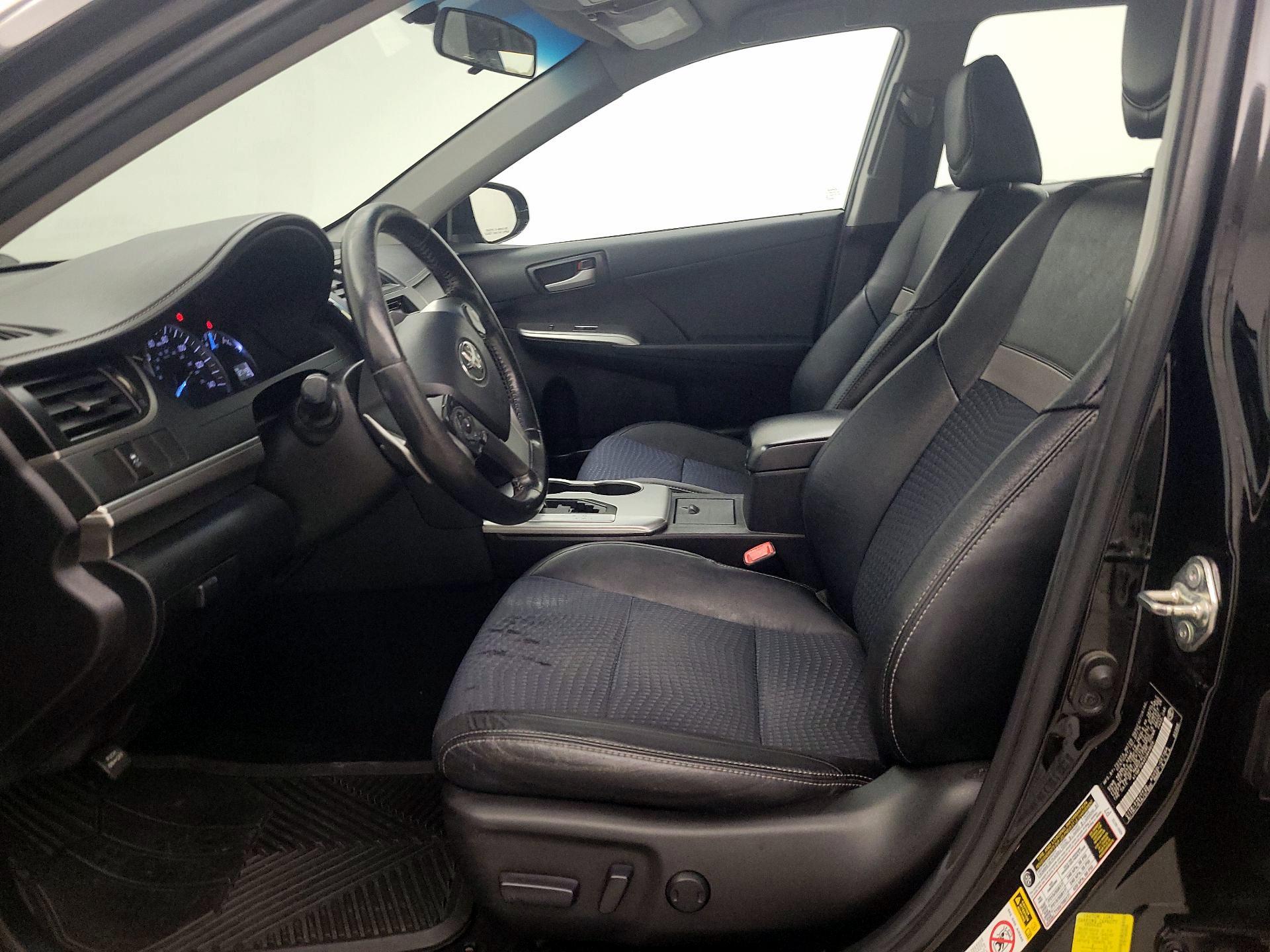 Thumbnail: 2014 Toyota Camry - 11