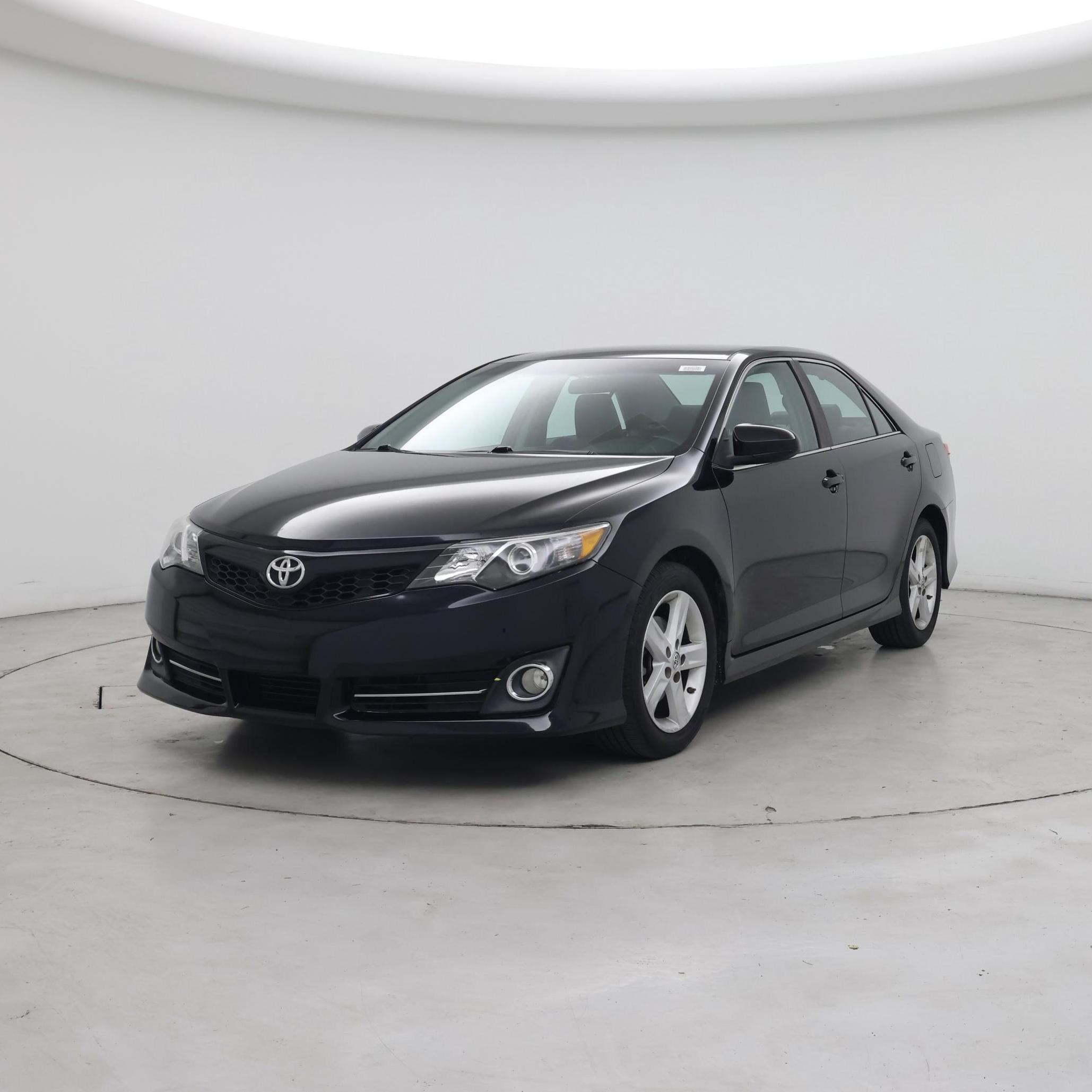 Thumbnail: 2014 Toyota Camry - 4