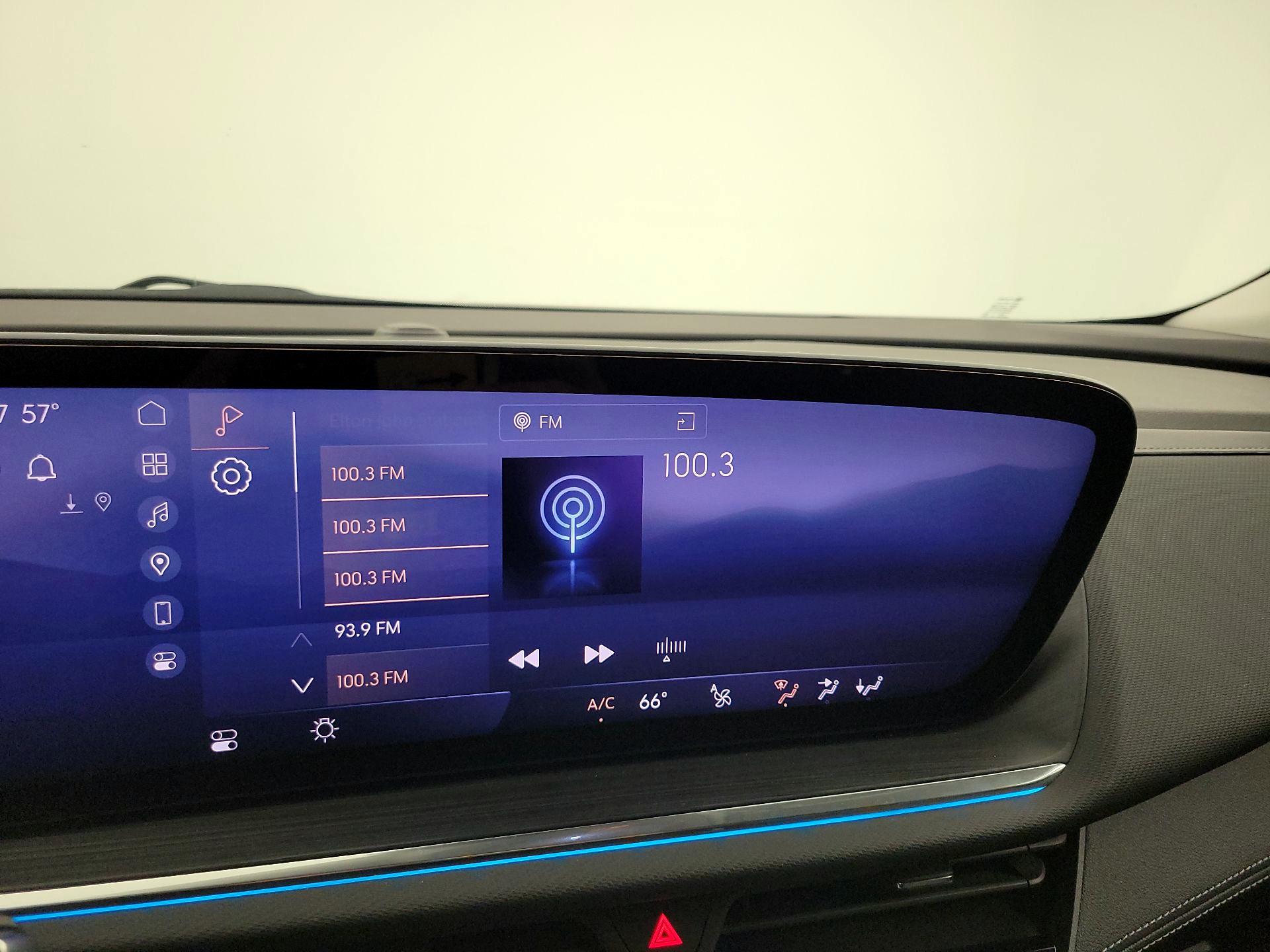 Thumbnail: 2025 Buick Envision - 16