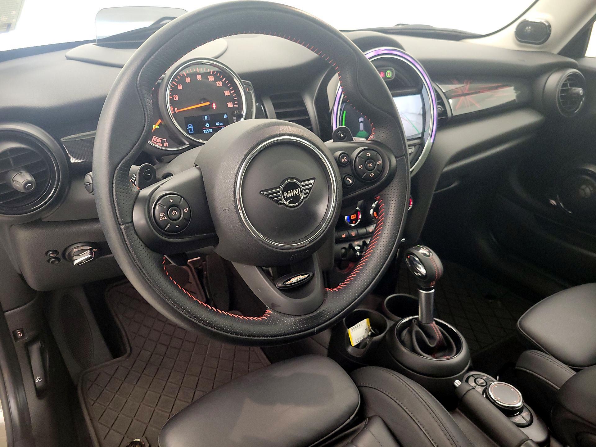 Thumbnail: 2019 MINI Cooper Hardtop - 9