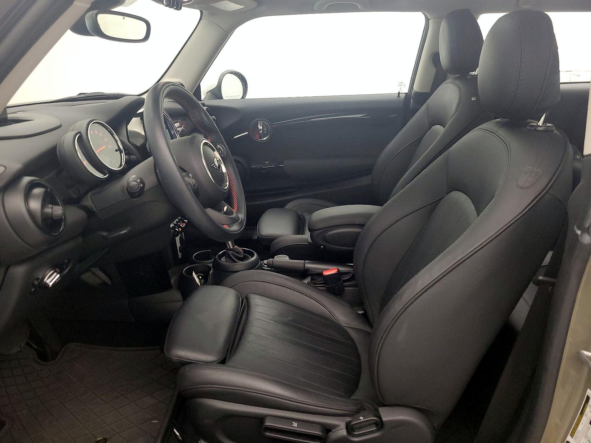 Thumbnail: 2019 MINI Cooper Hardtop - 11