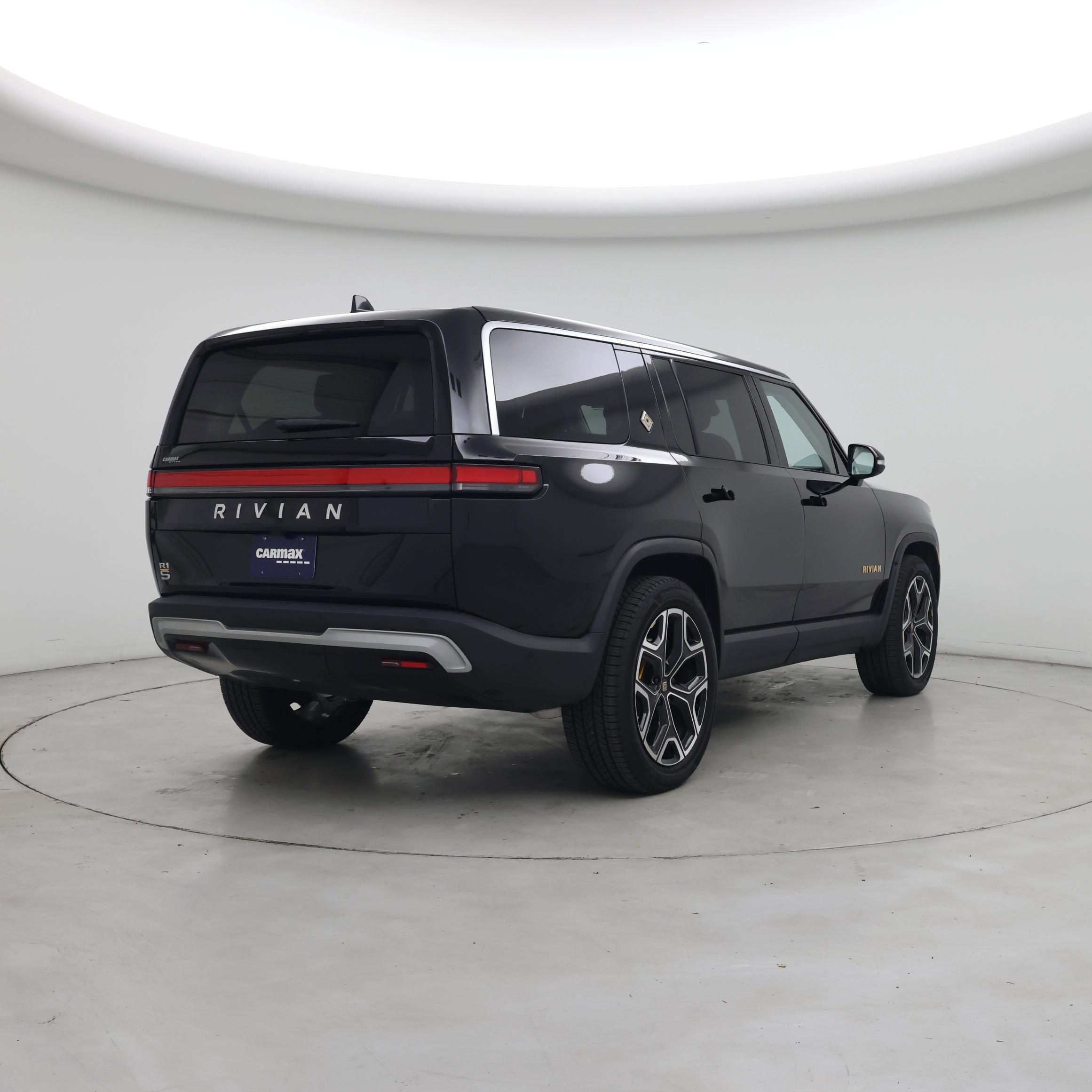 Thumbnail: 2023 Rivian R1S - 8