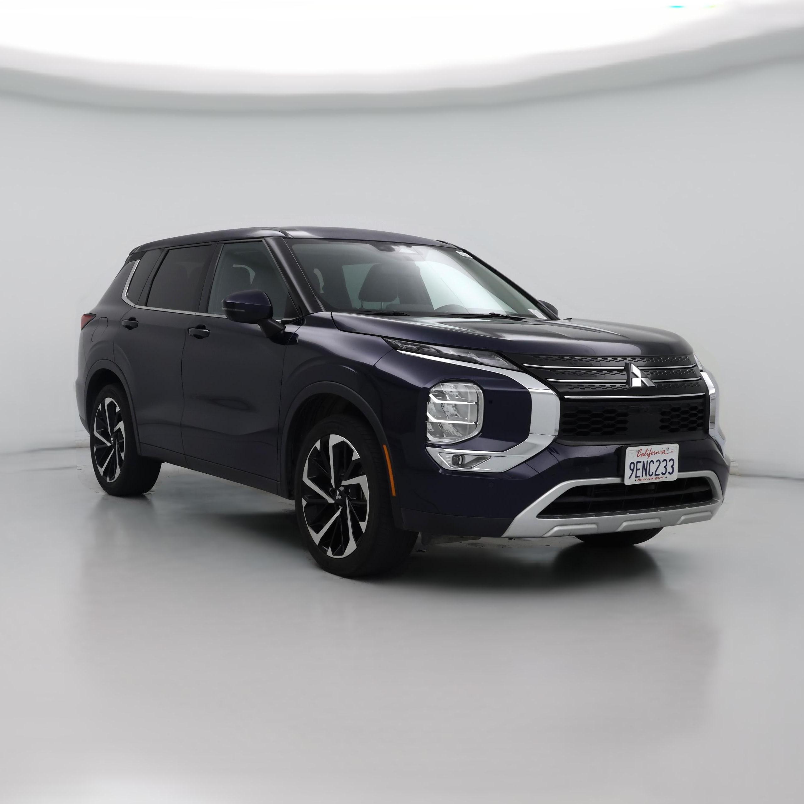 Thumbnail: 2023 Mitsubishi Outlander - 1