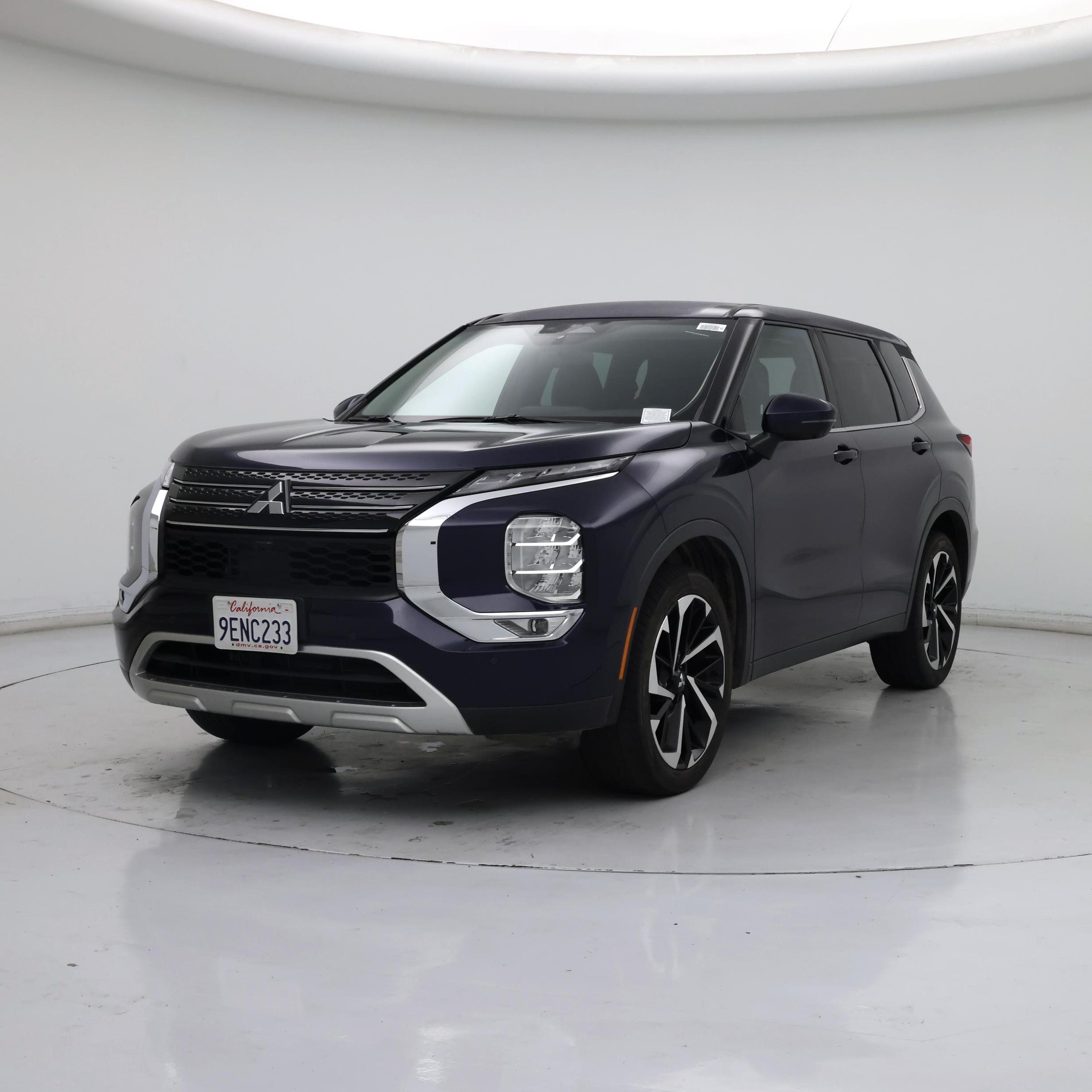Thumbnail: 2023 Mitsubishi Outlander - 4