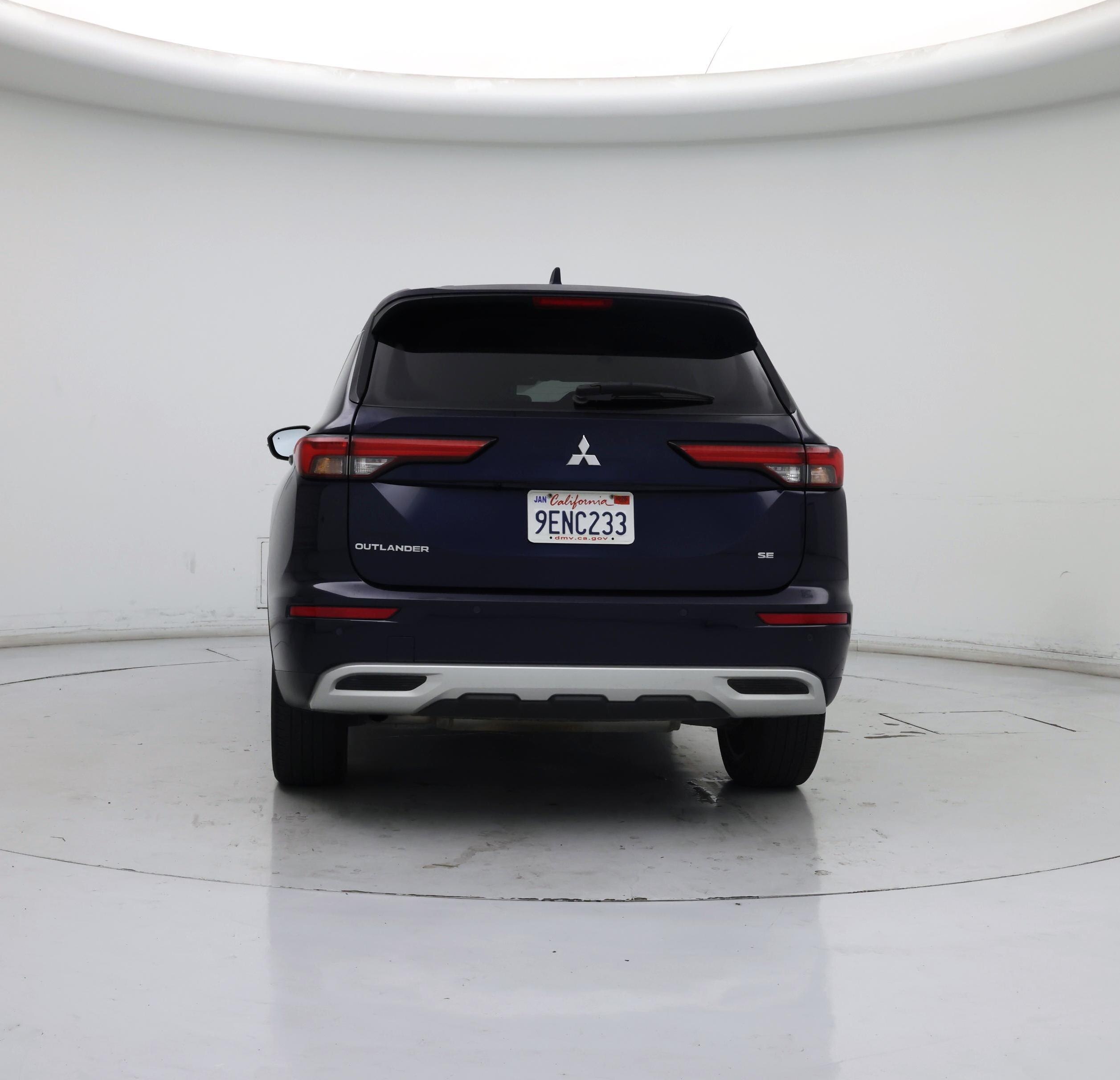 Thumbnail: 2023 Mitsubishi Outlander - 6