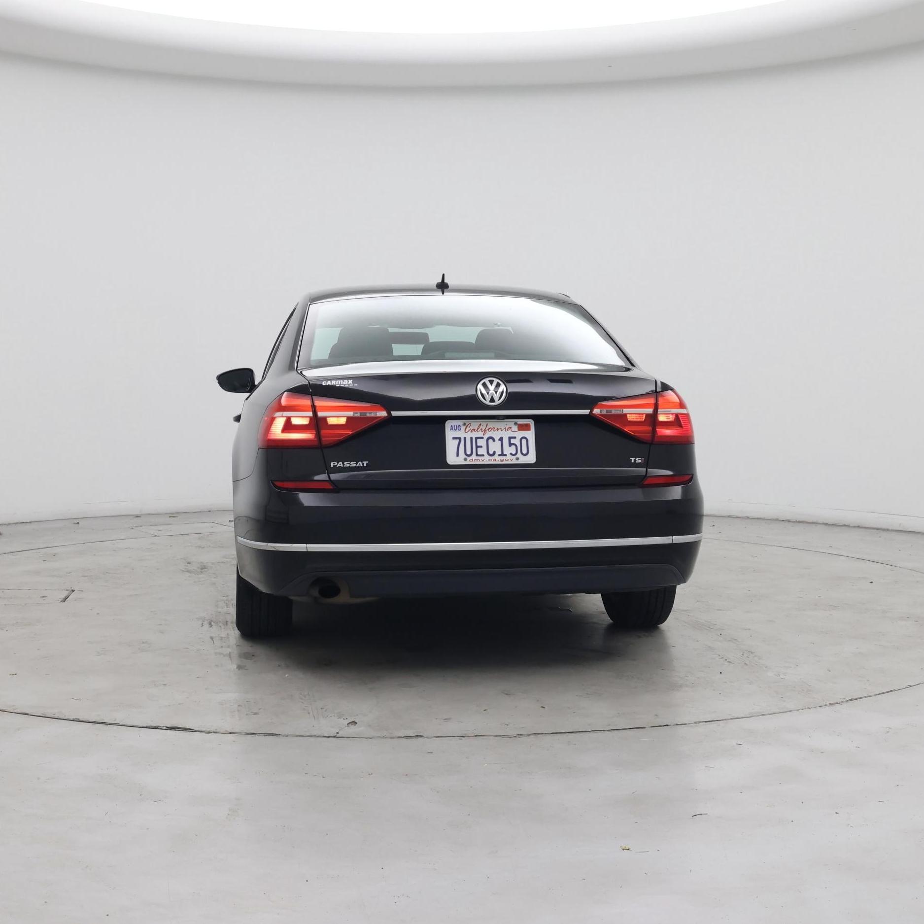 Thumbnail: 2016 Volkswagen Passat - 6