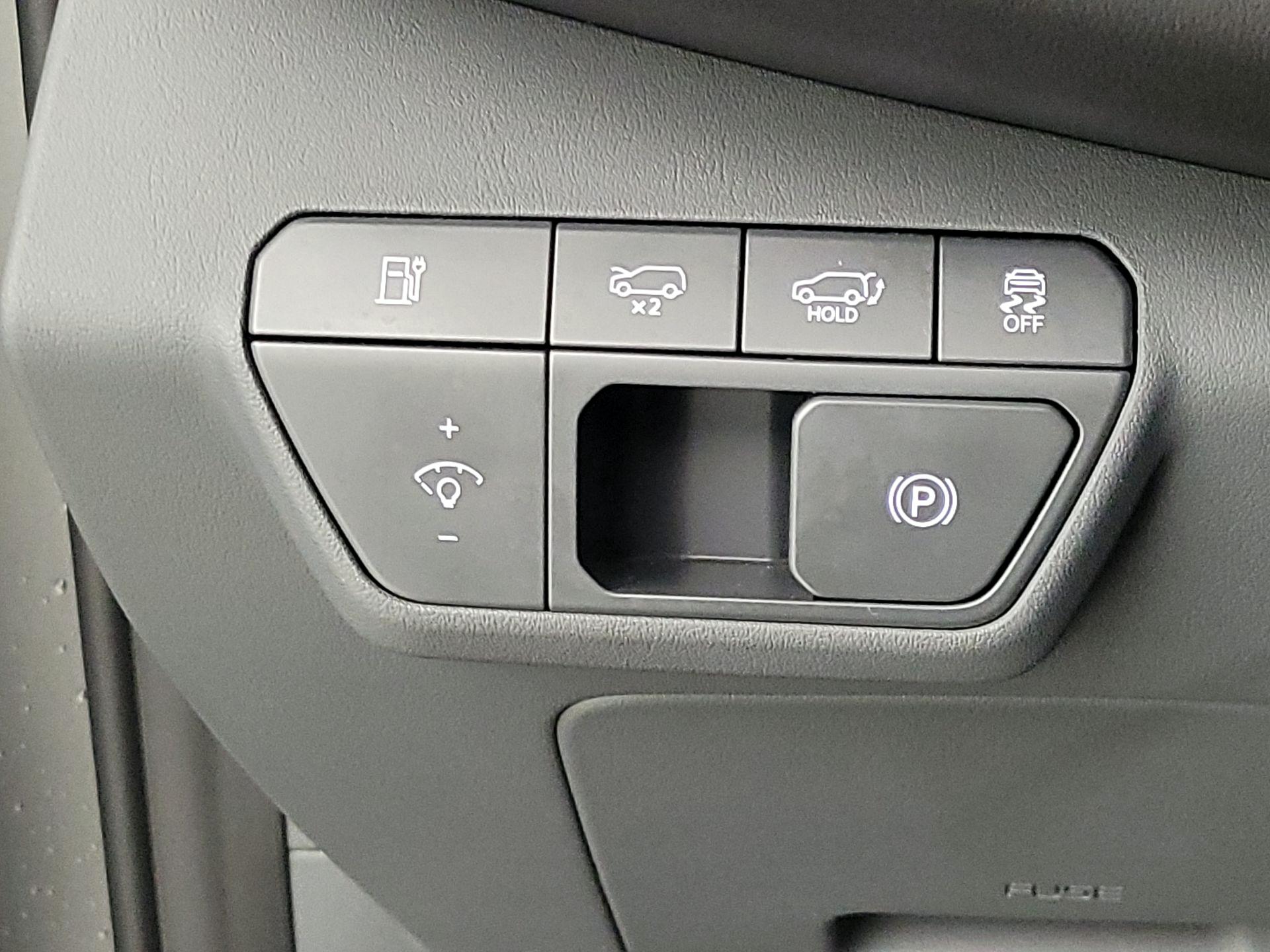 Thumbnail: 2024 Kia EV9 - 13