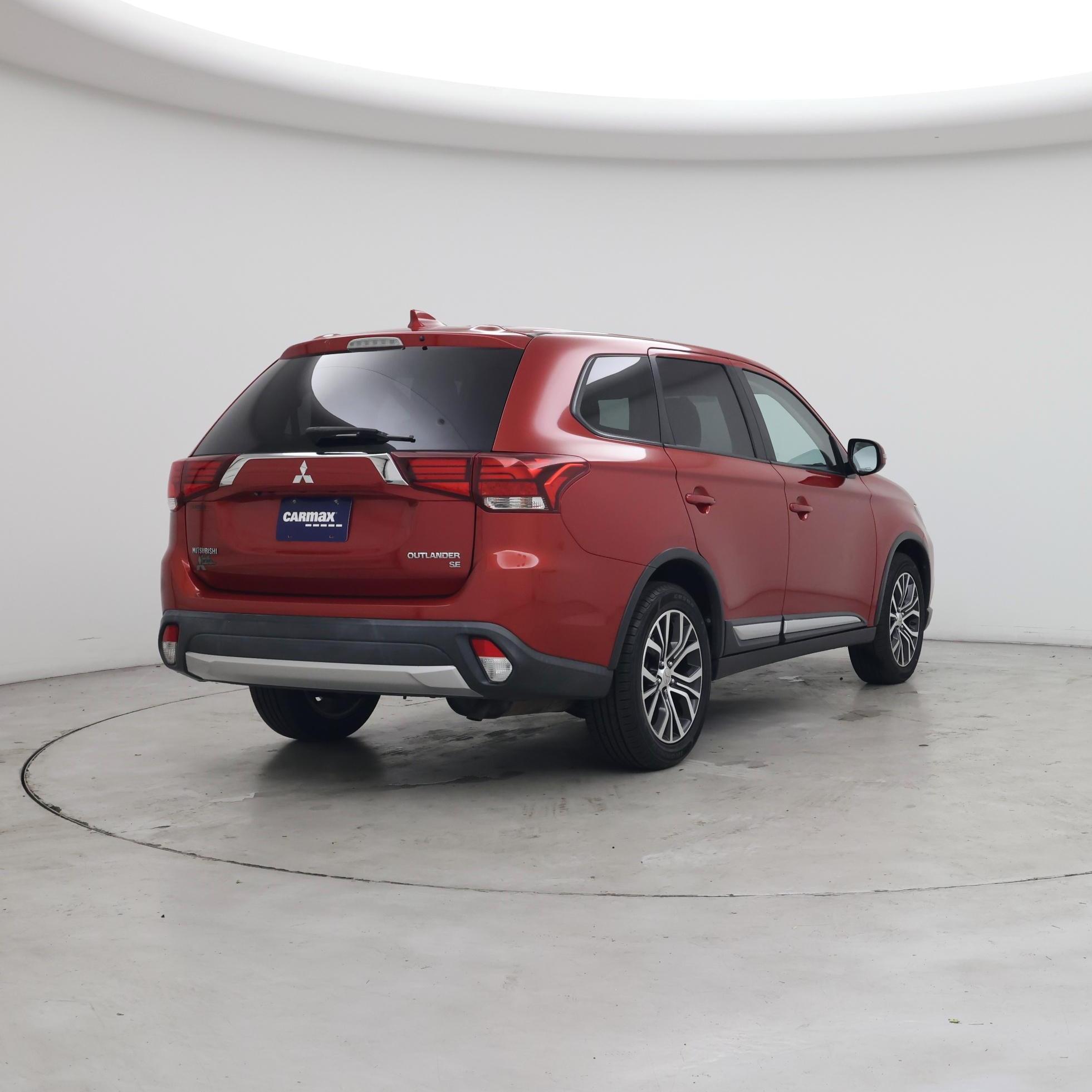 Thumbnail: 2018 Mitsubishi Outlander - 8