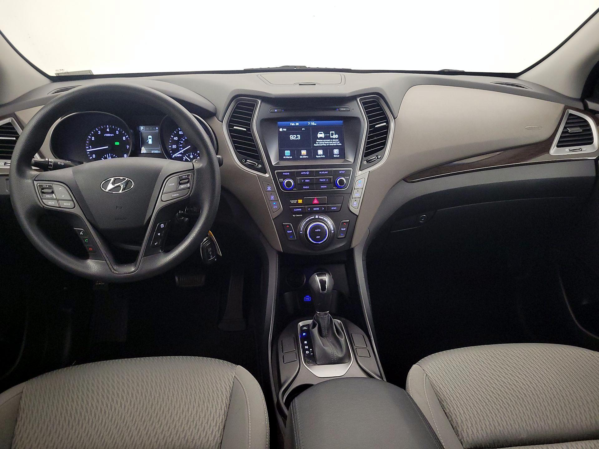 Thumbnail: 2017 Hyundai Santa Fe - 9