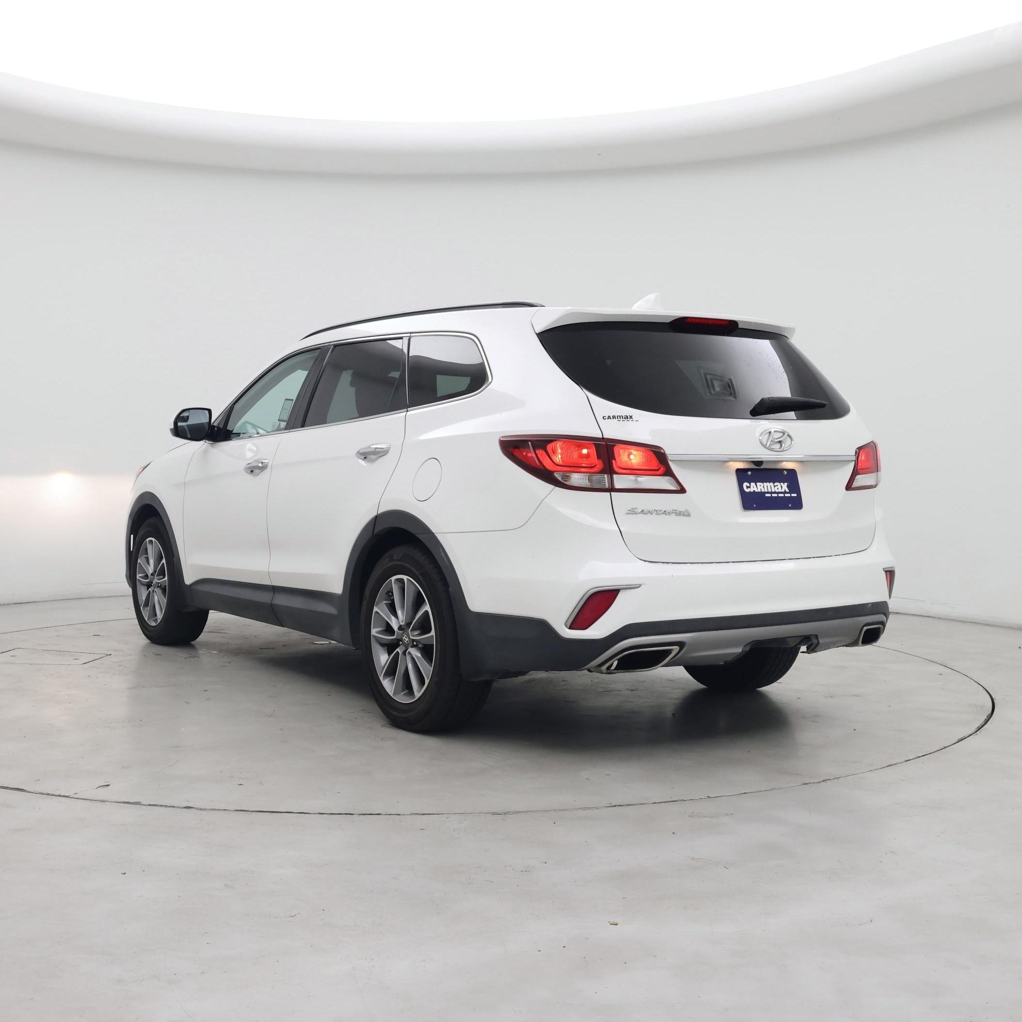 Thumbnail: 2017 Hyundai Santa Fe - 2