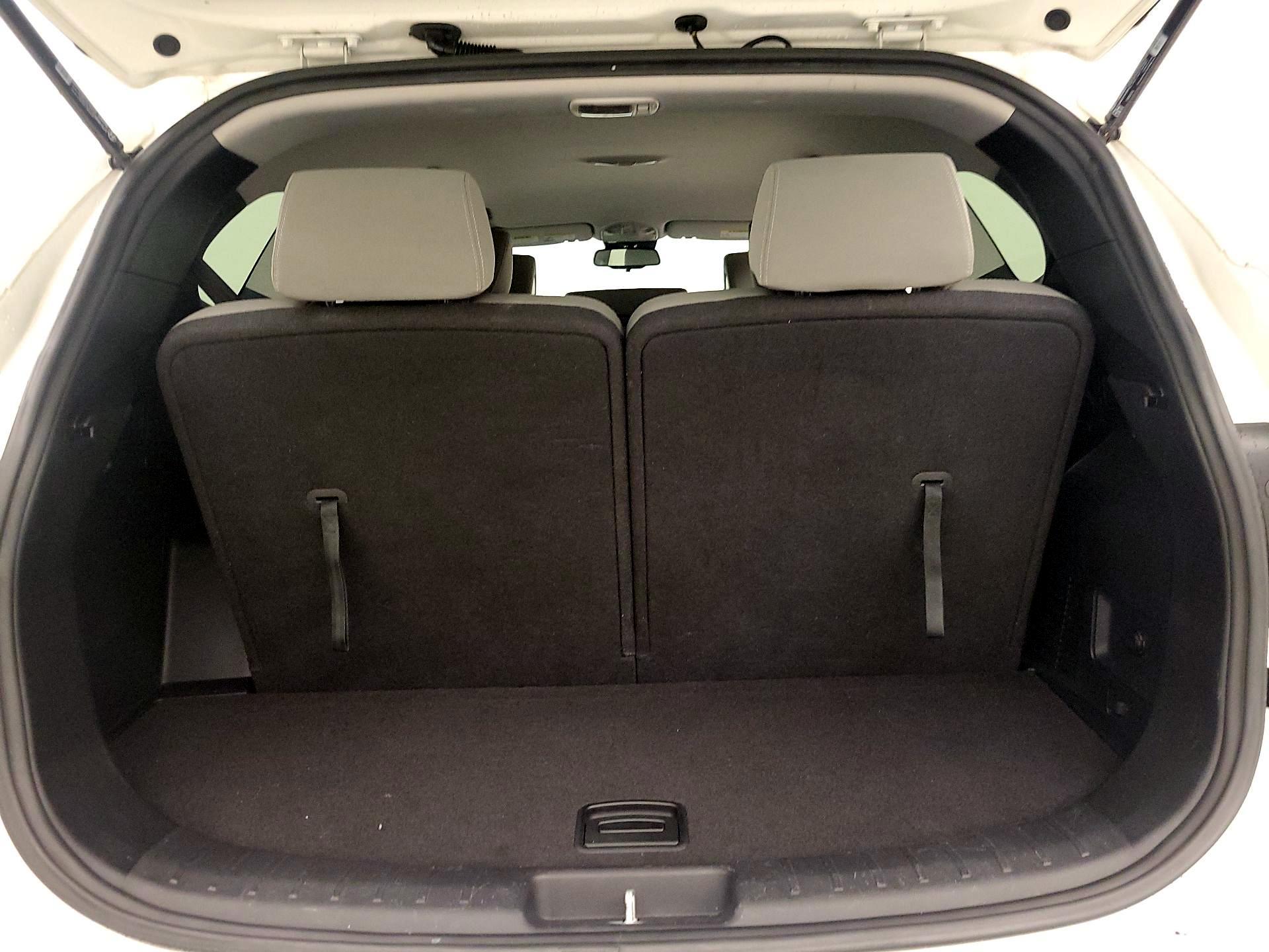 Thumbnail: 2017 Hyundai Santa Fe - 20