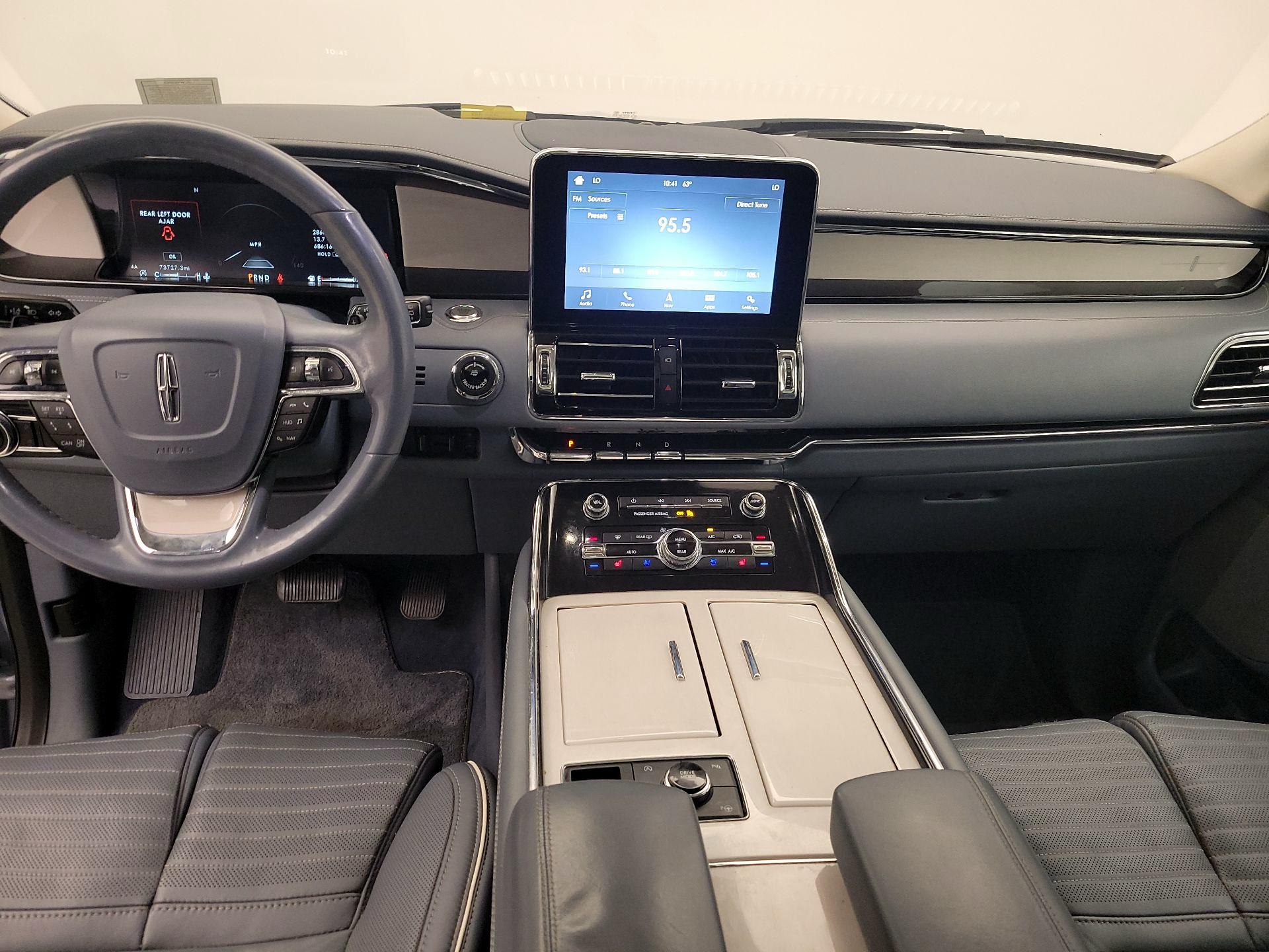 Thumbnail: 2019 Lincoln Navigator - 9