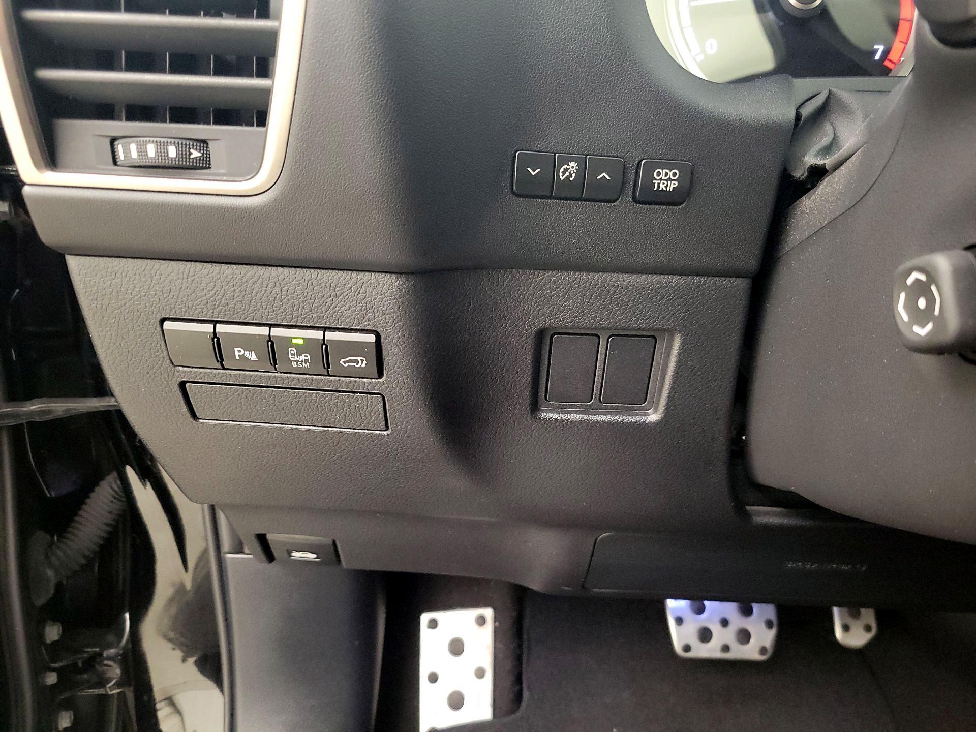 Thumbnail: 2015 Lexus NX - 13