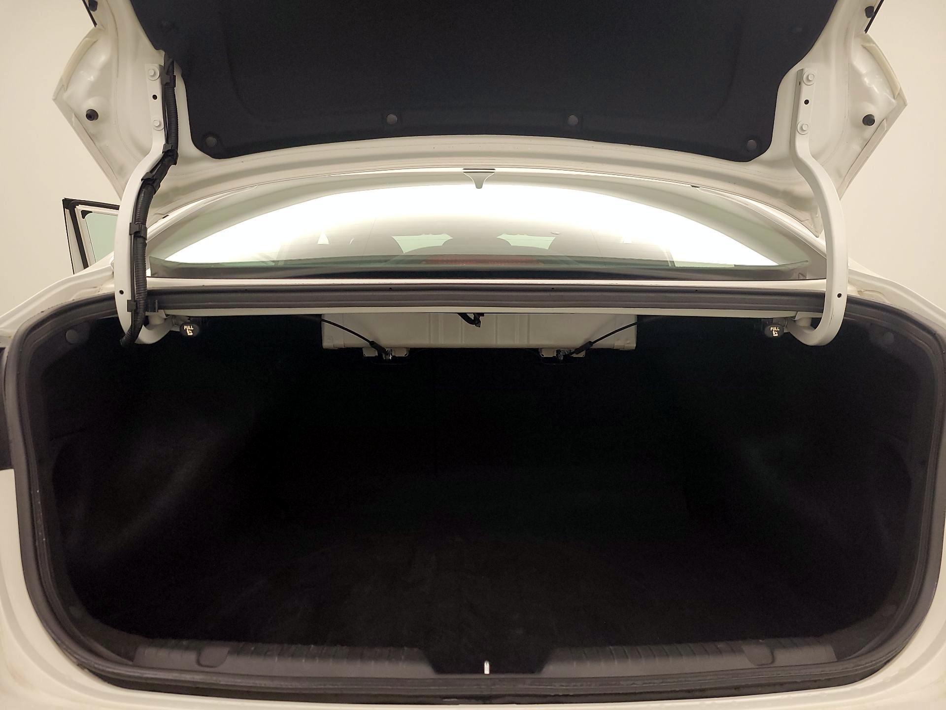 Thumbnail: 2017 Kia Forte - 19